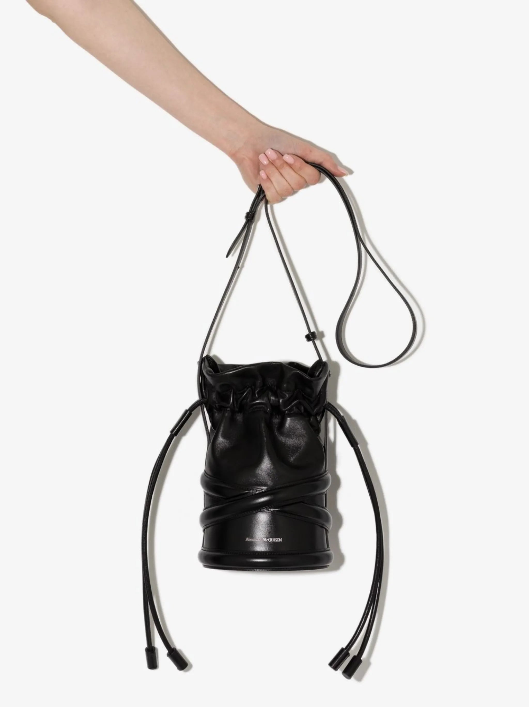 The Curve bucket bag