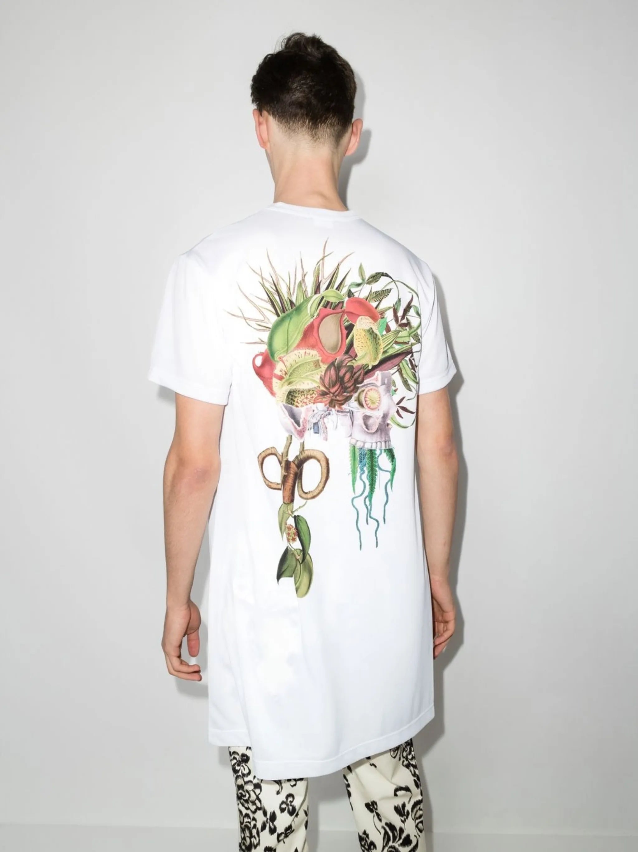 graphic-print crew neck T-shirt