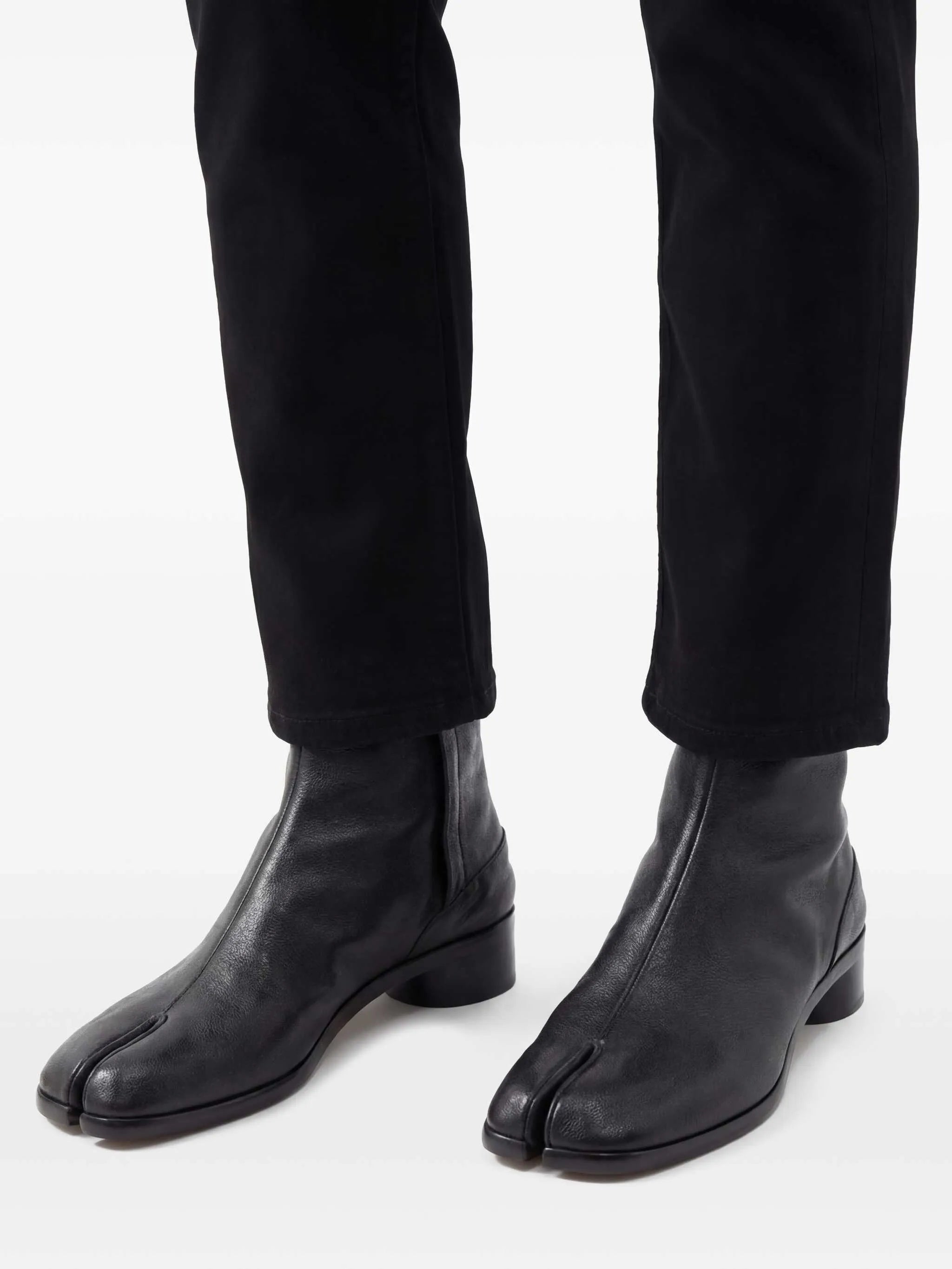 Tabi ankle boots