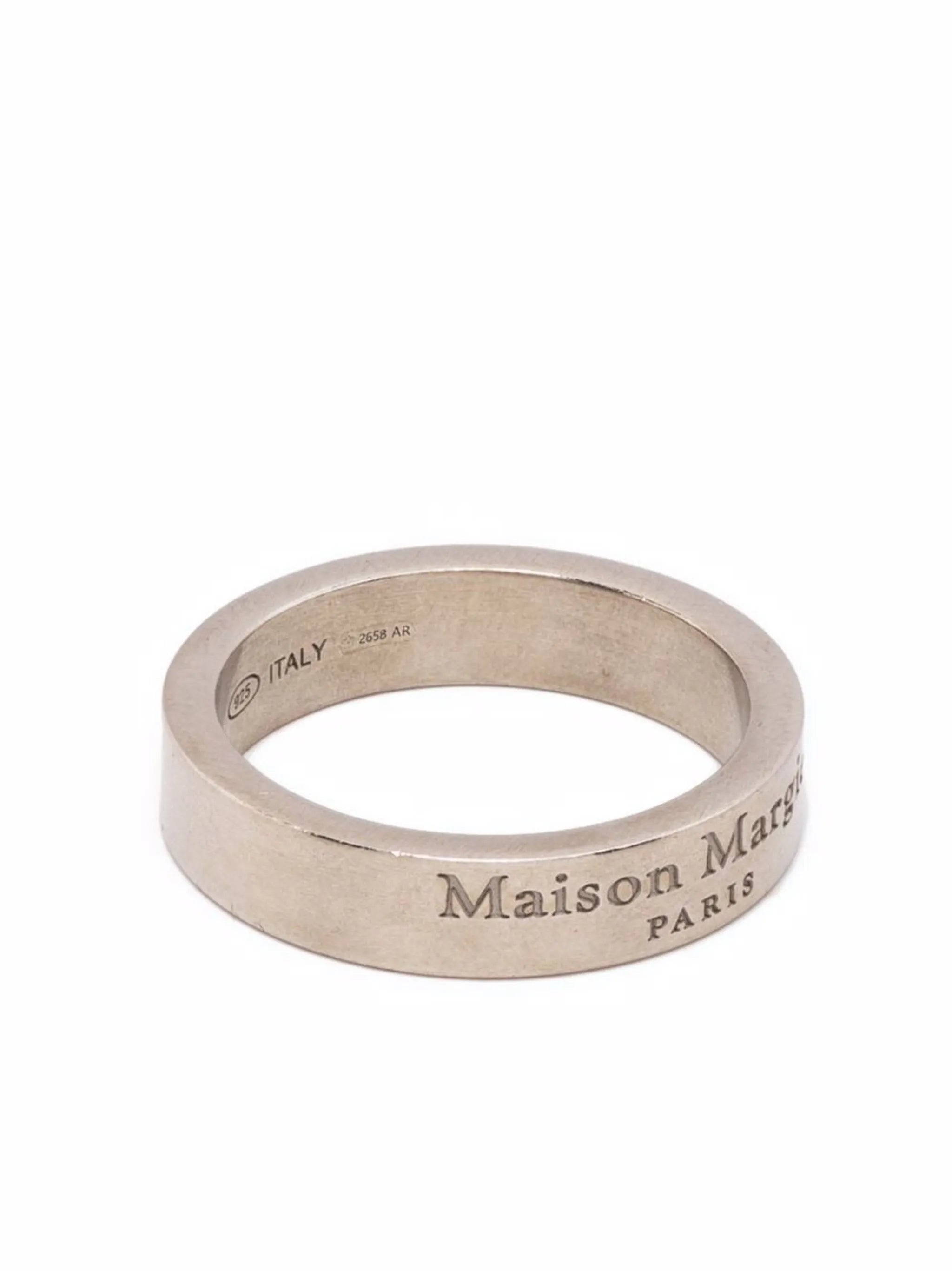 medium engraved ring
