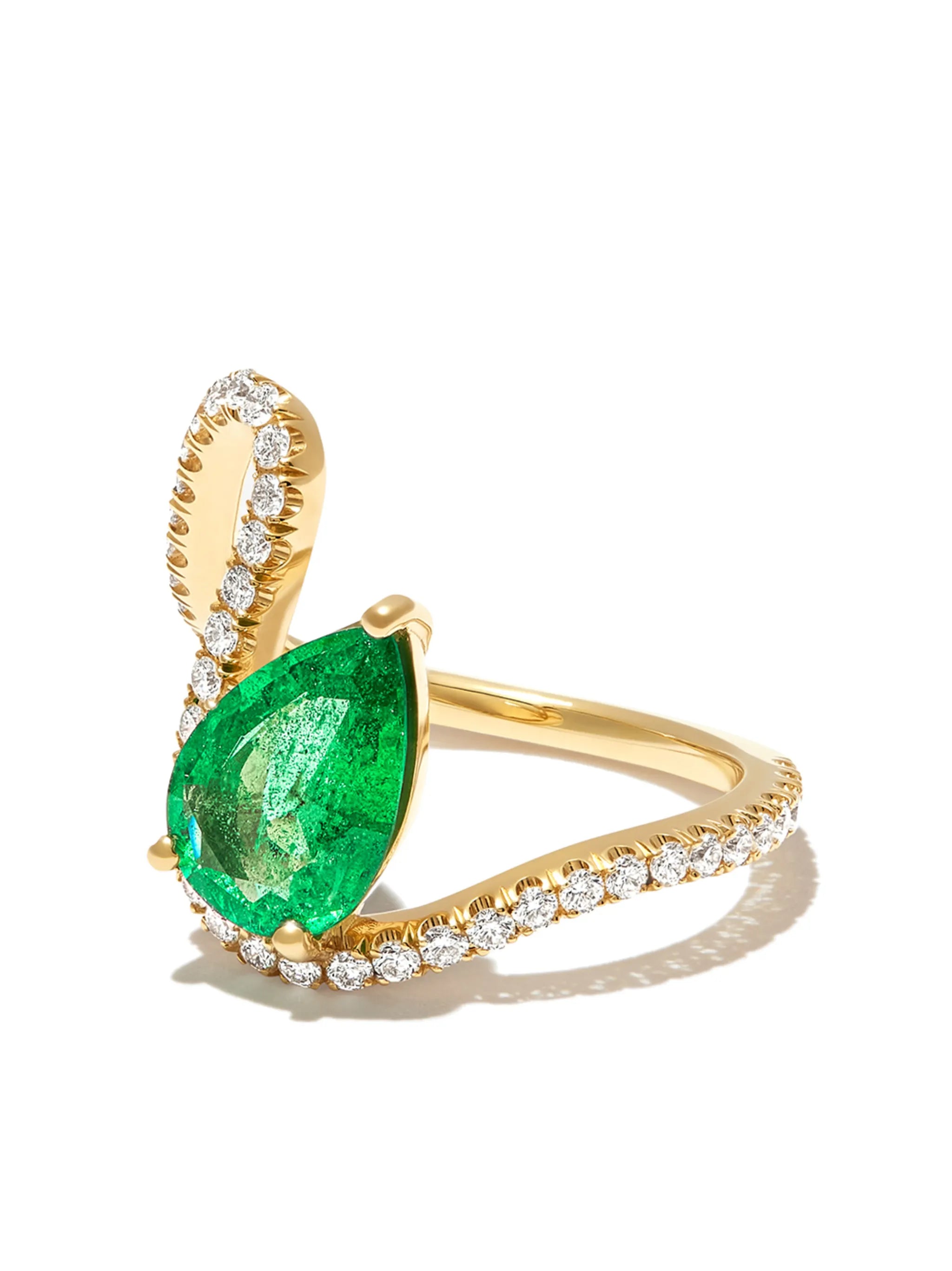 18kt yellow gold Trace emerald and diamond ring