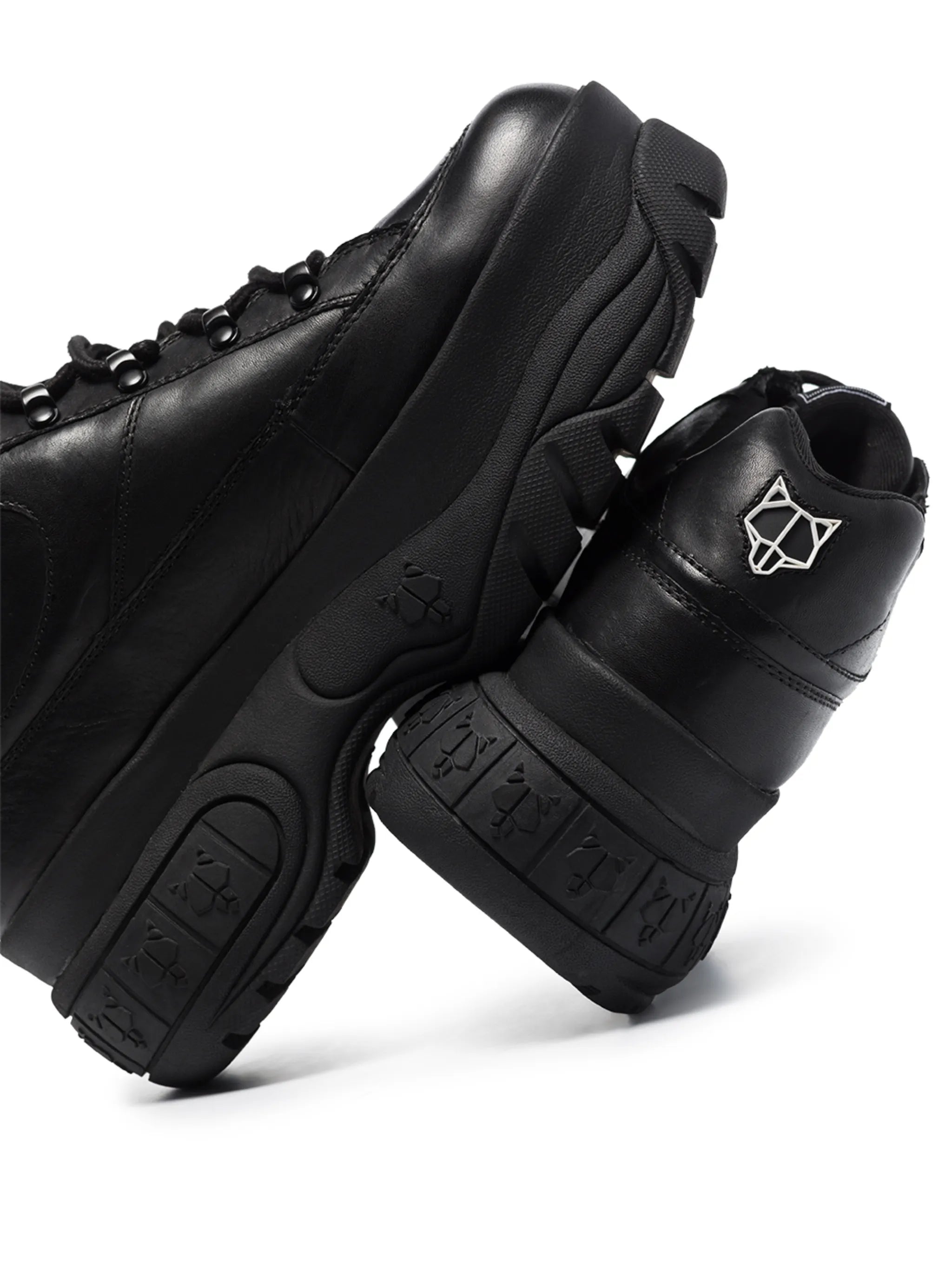 Sporty chunky sneakers