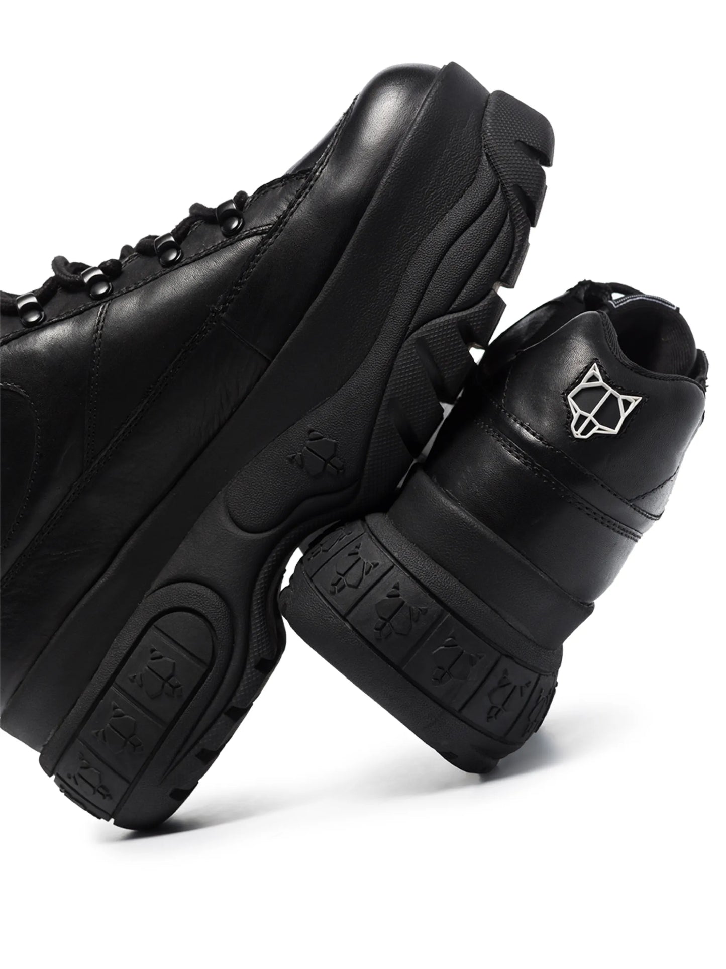 Sporty chunky sneakers