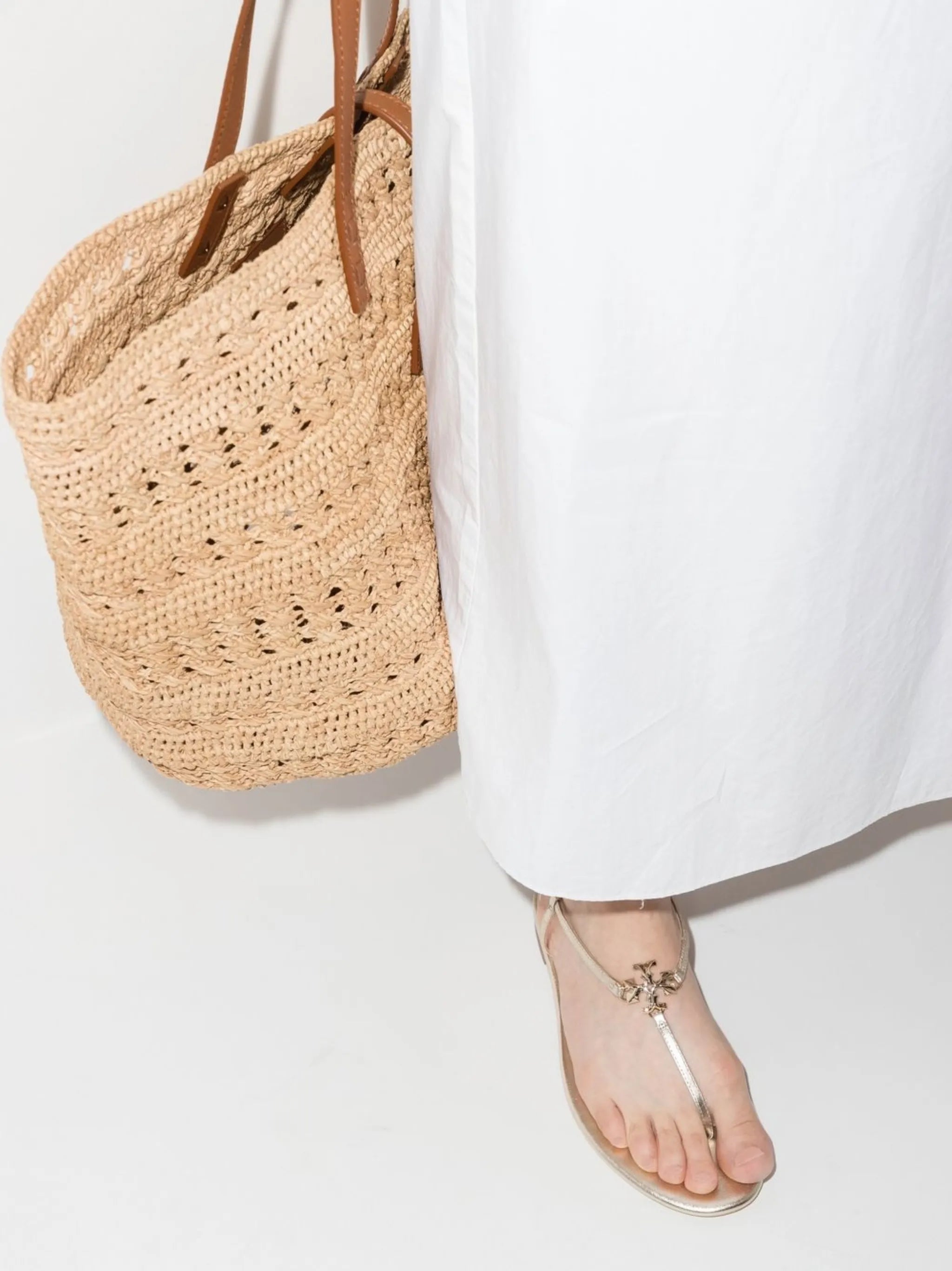 logo-plaque flat sandals