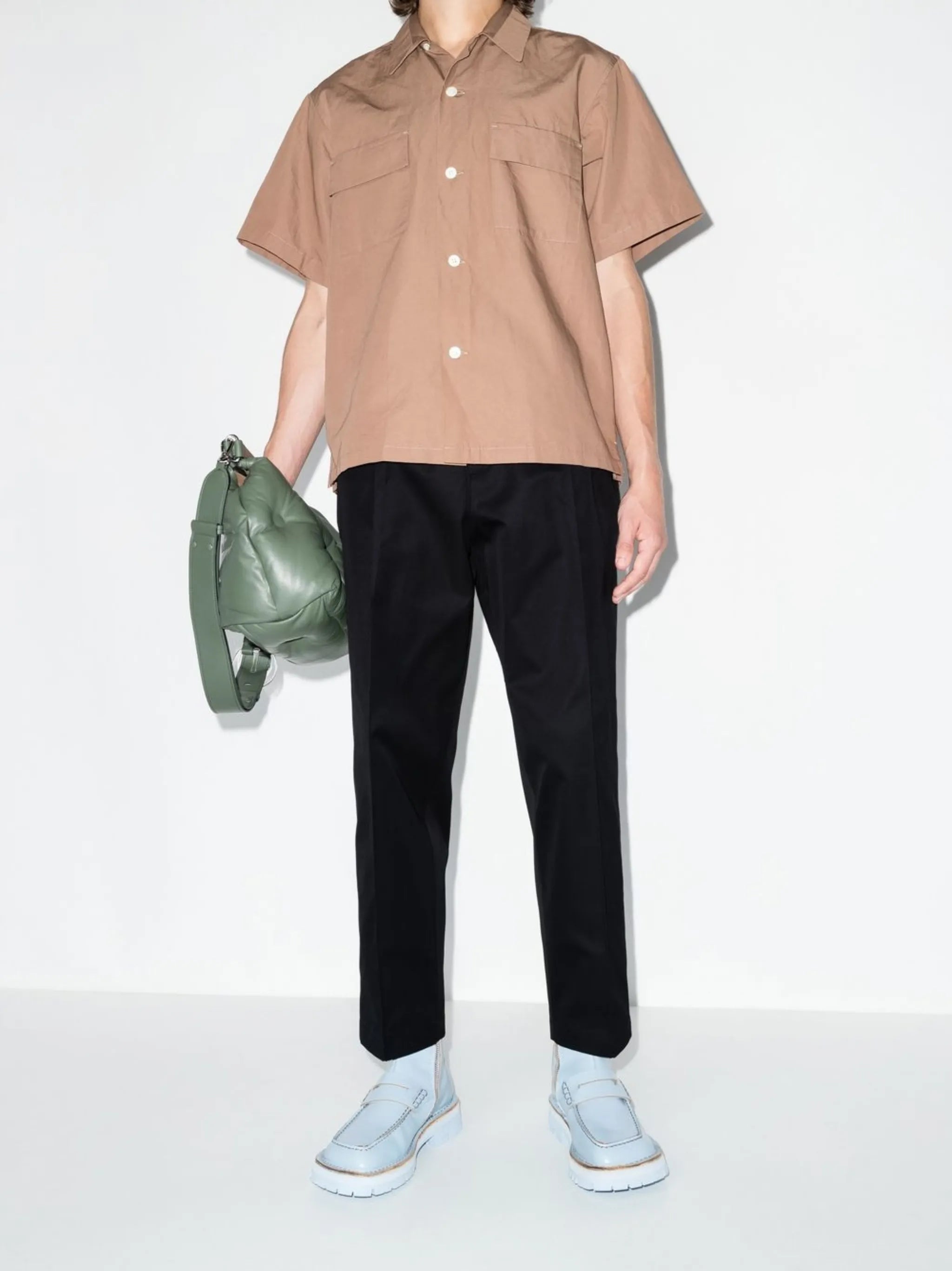 straight-leg trousers