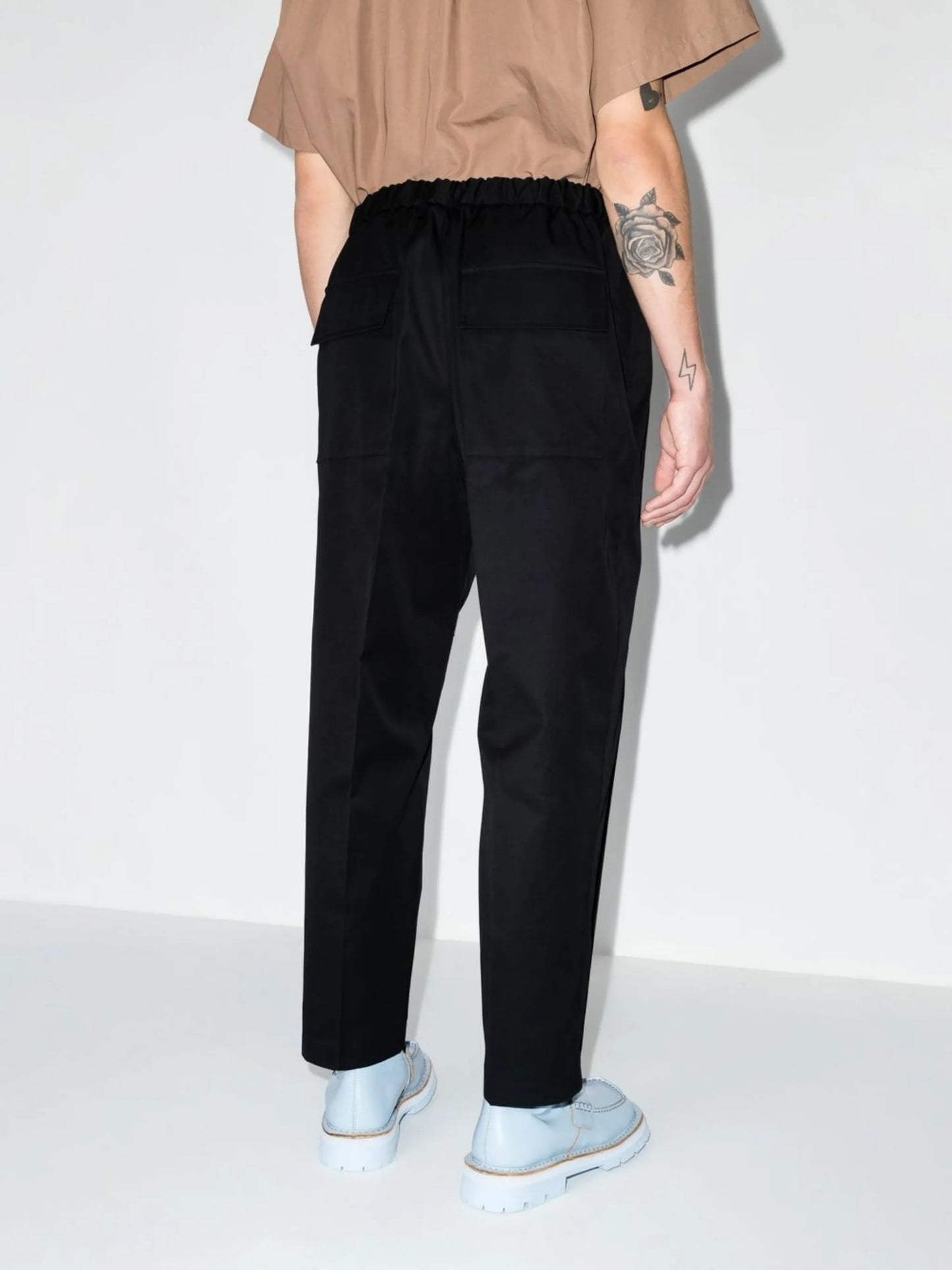 straight-leg trousers
