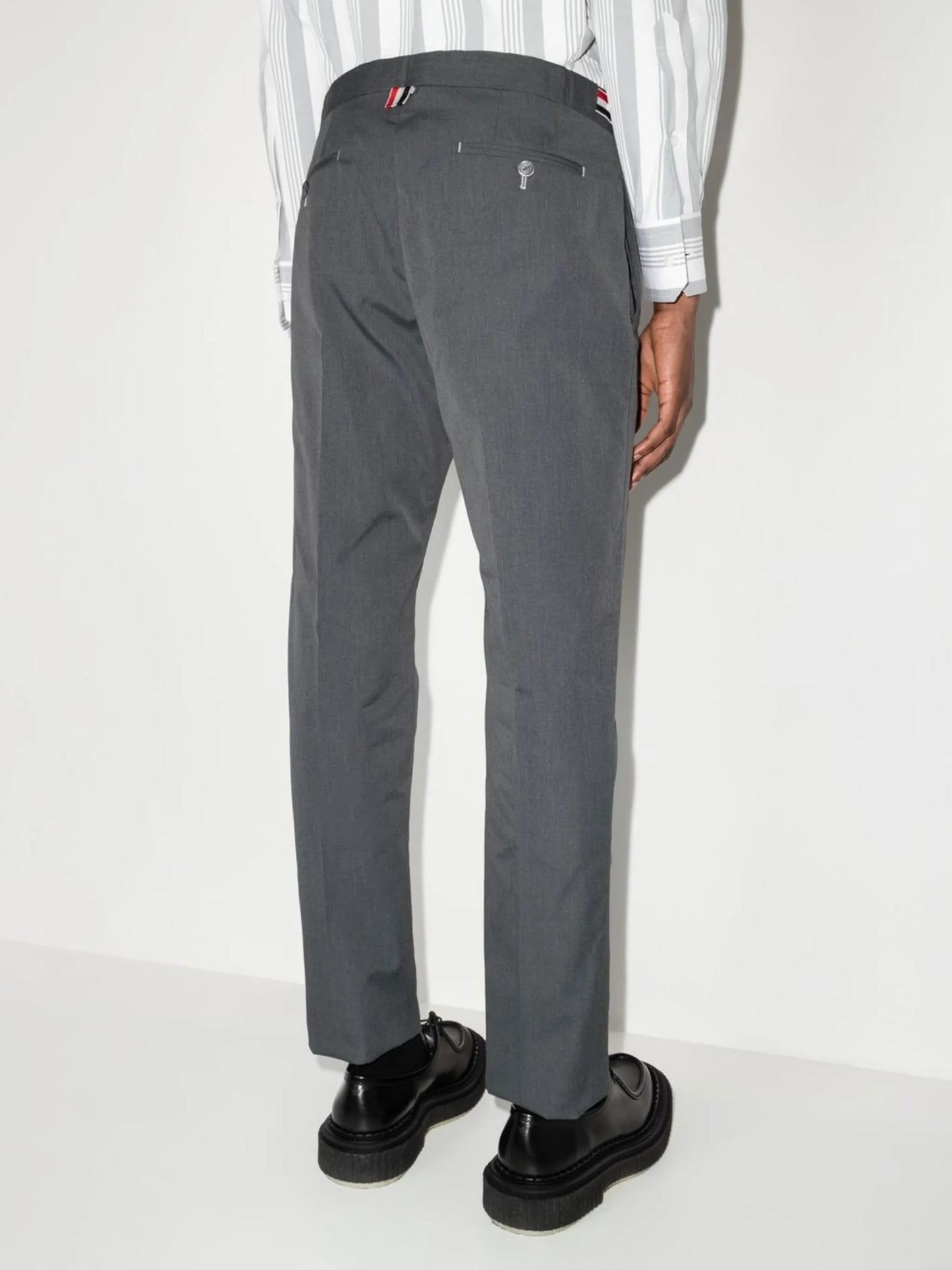 slim-fit cropped trousers