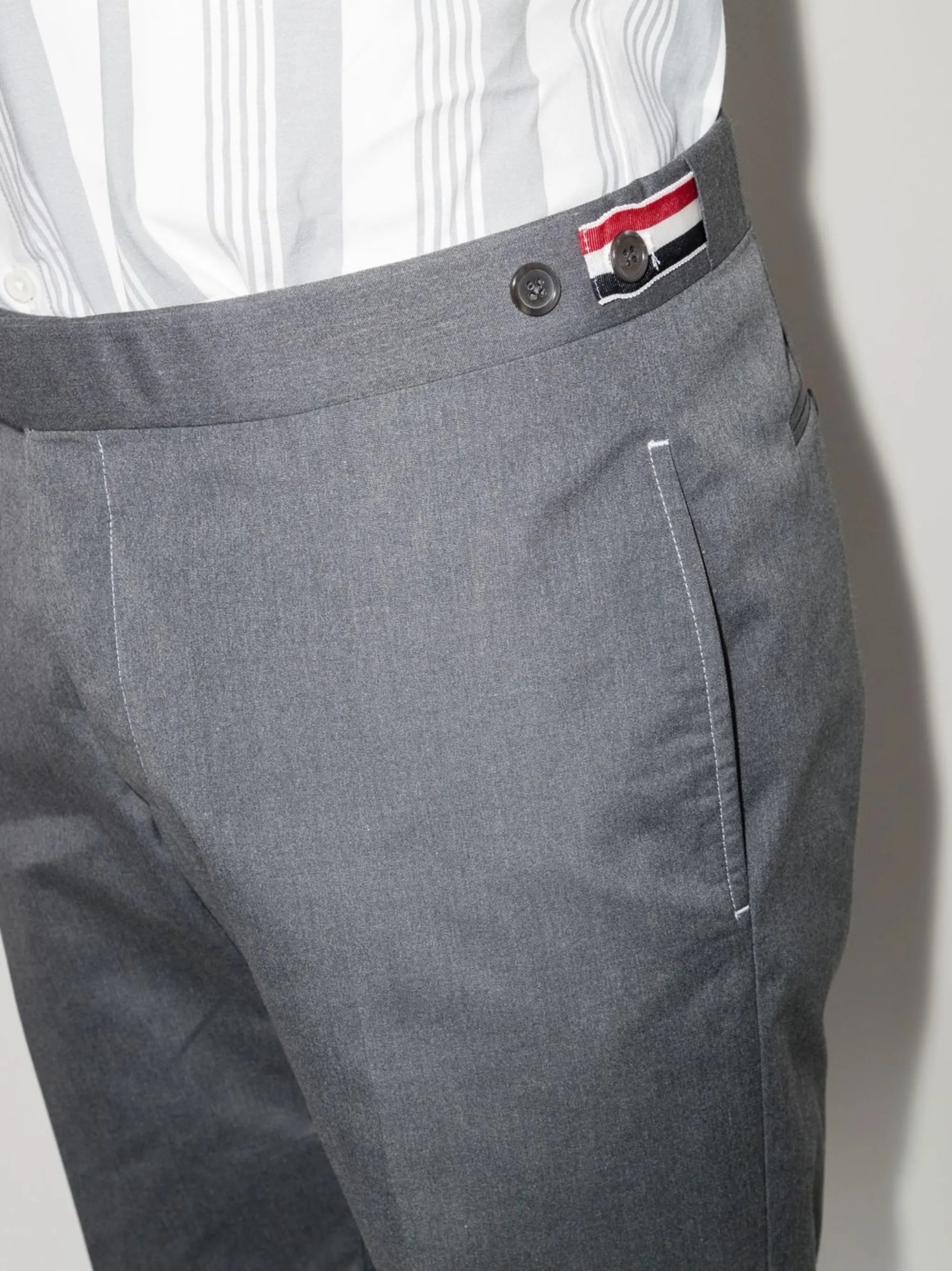 slim-fit cropped trousers