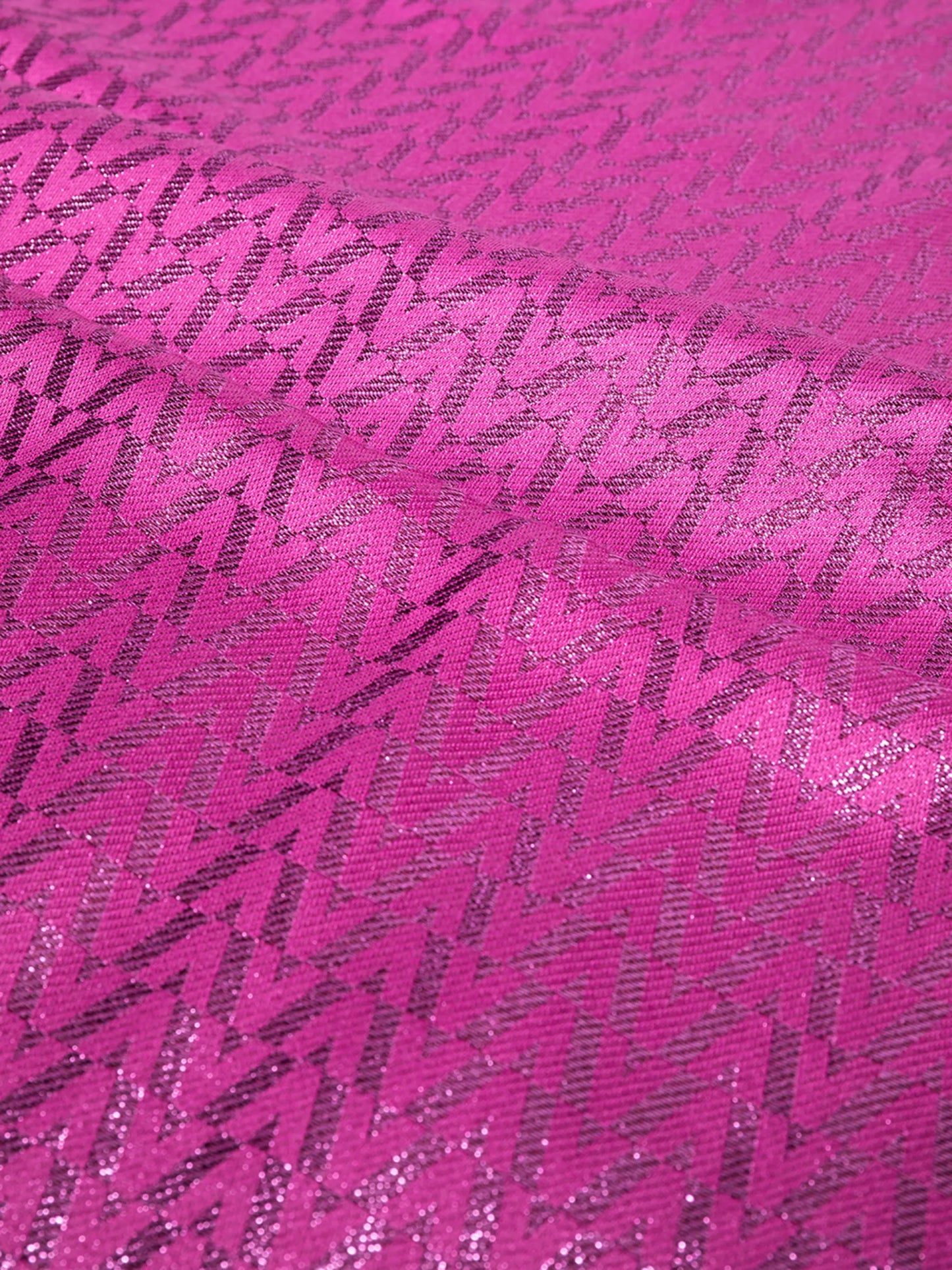 Optical Valentino metallic scarf