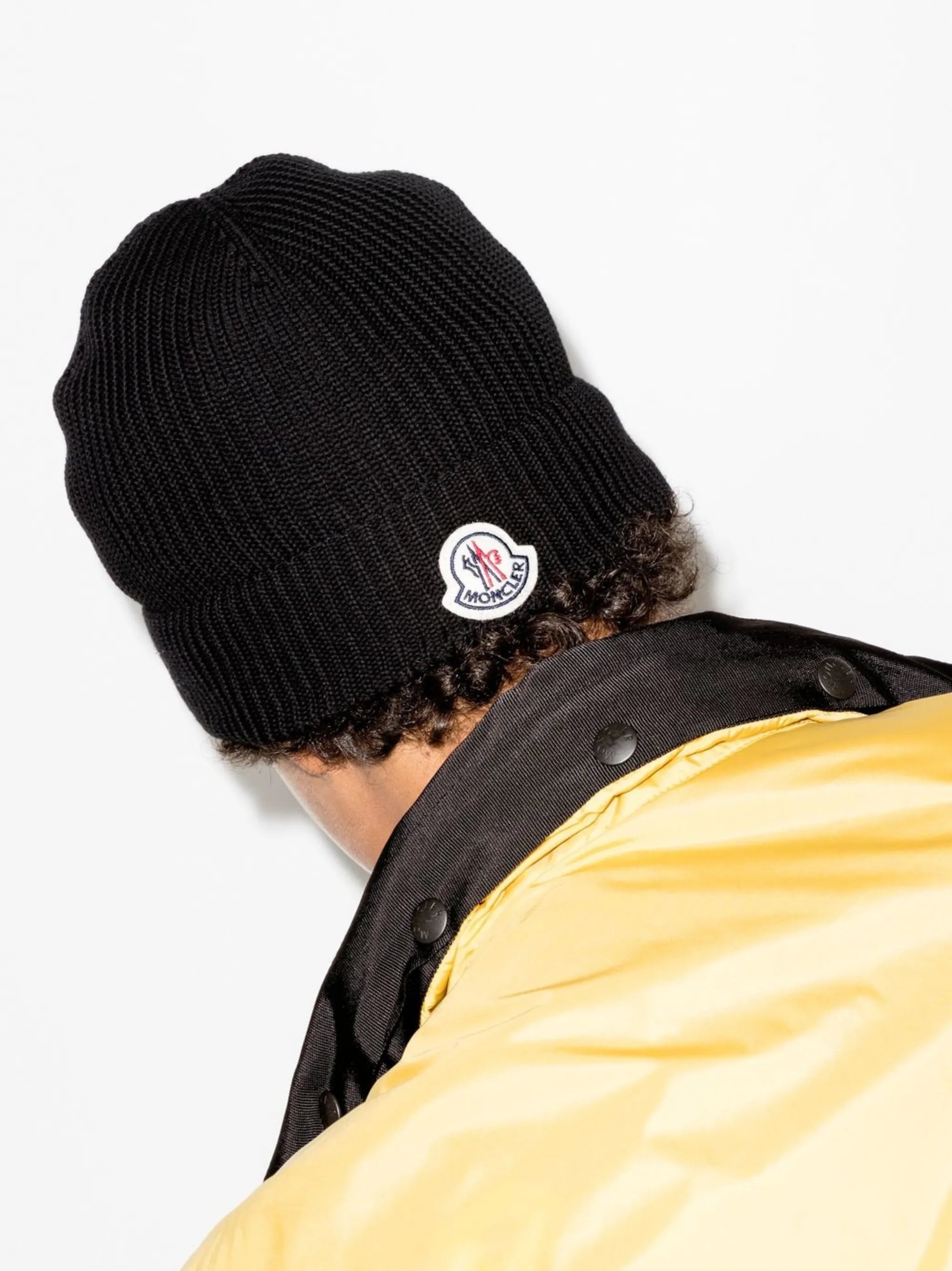logo-patch ribbed beanie