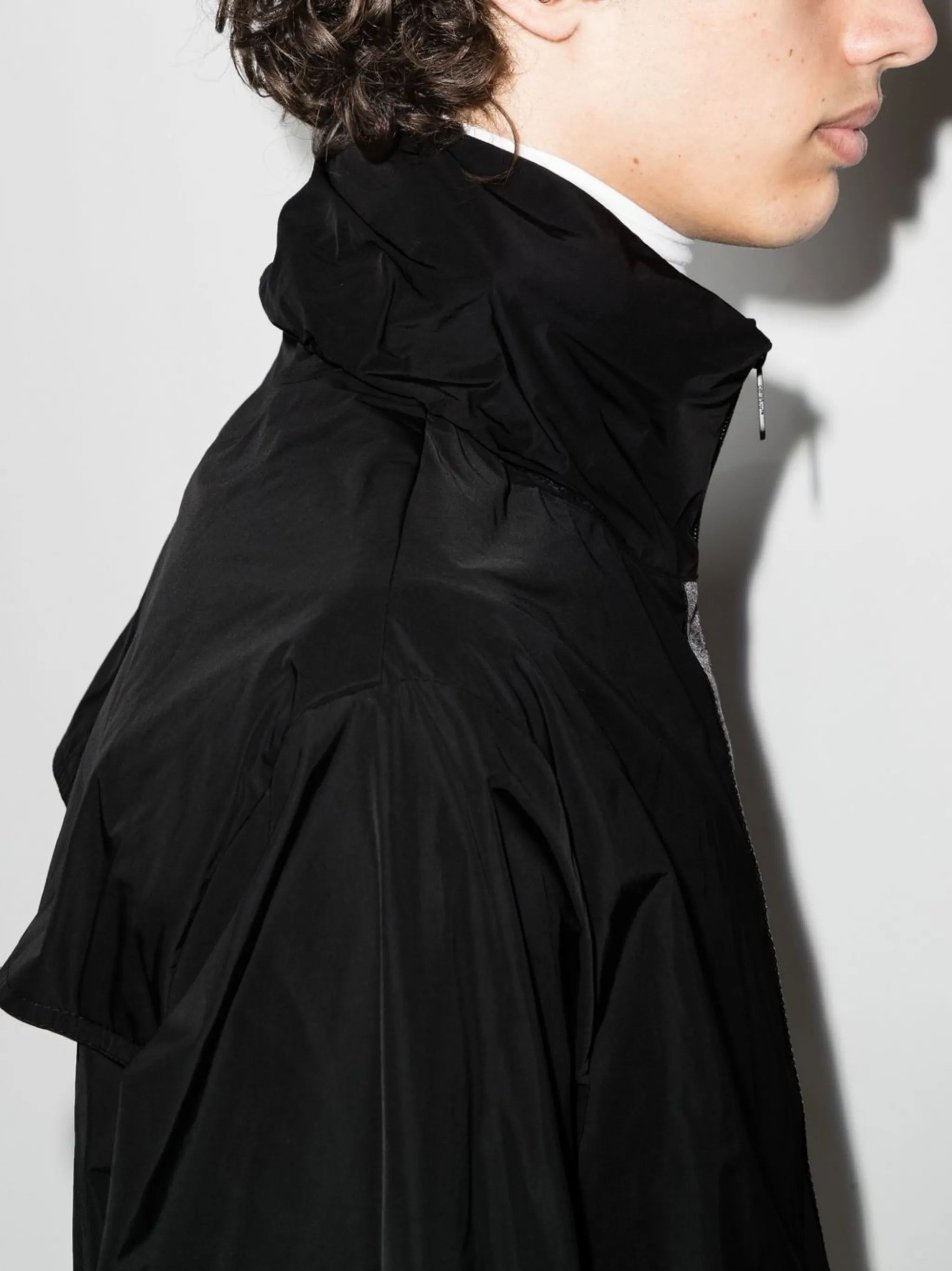 Industrial-strap lightweight jacket