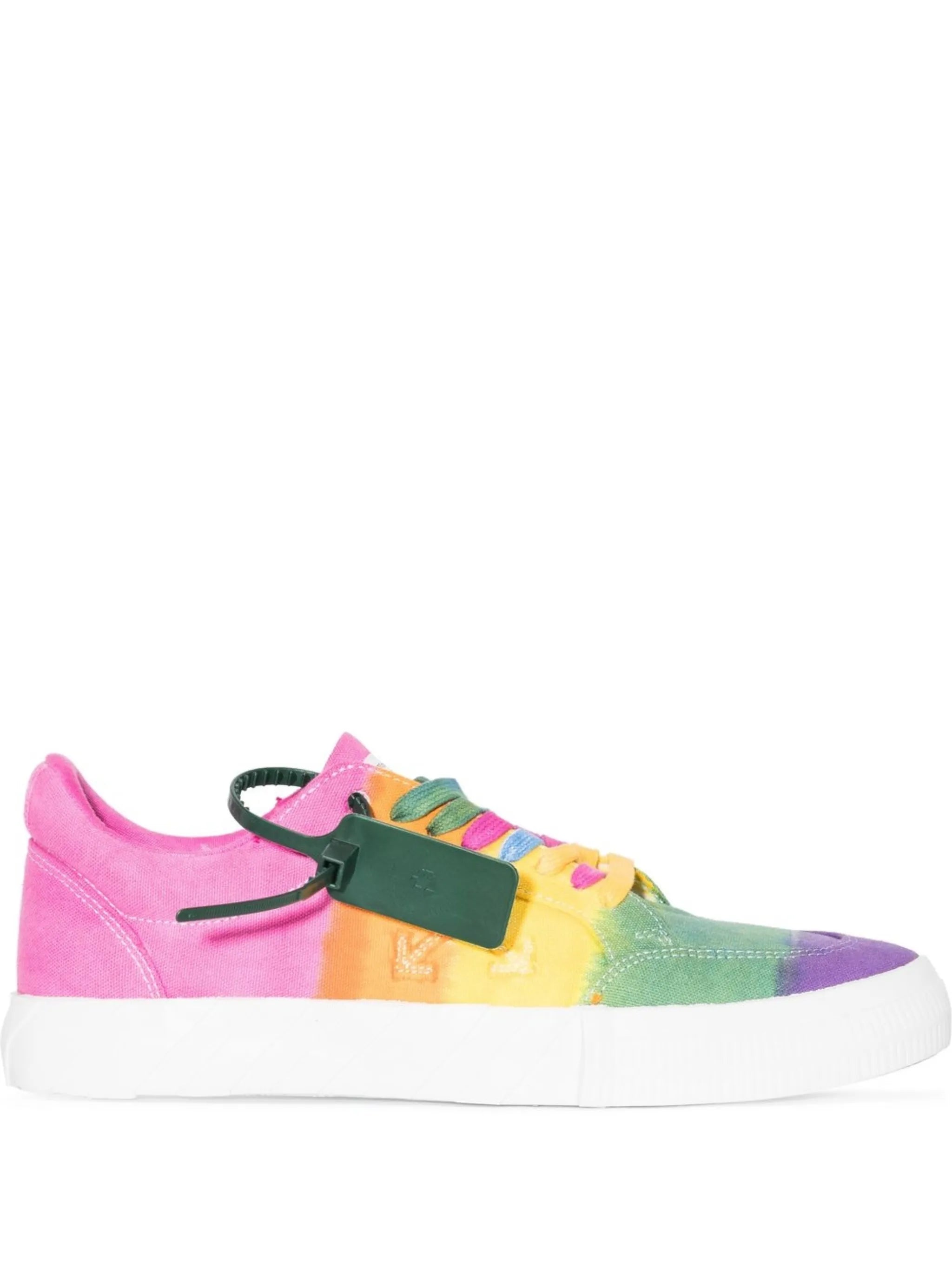 low-top Vulcanized sneakers
