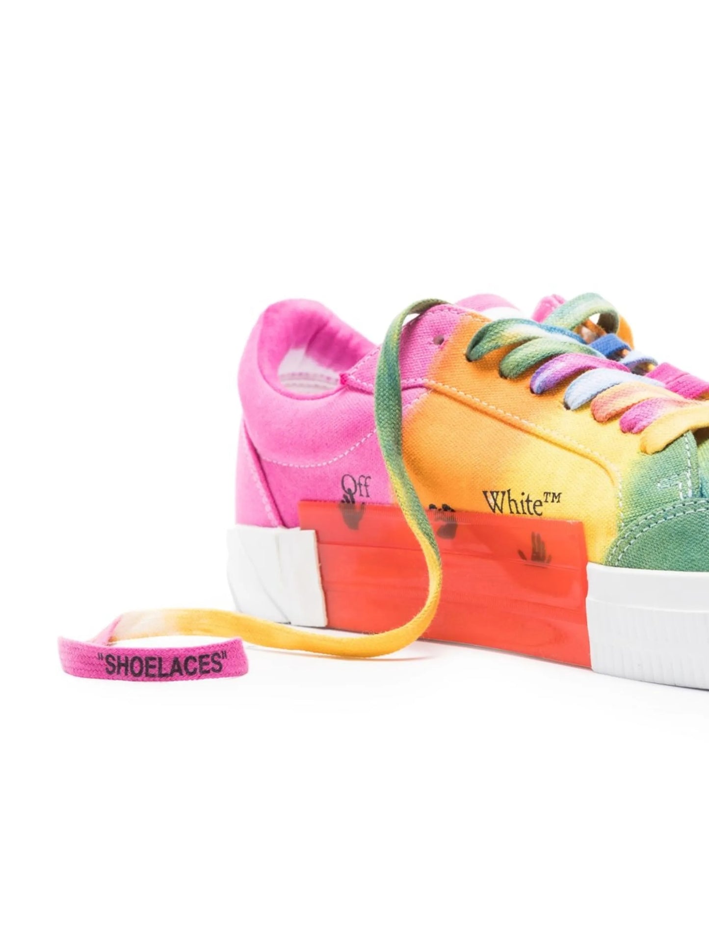 low-top Vulcanized sneakers