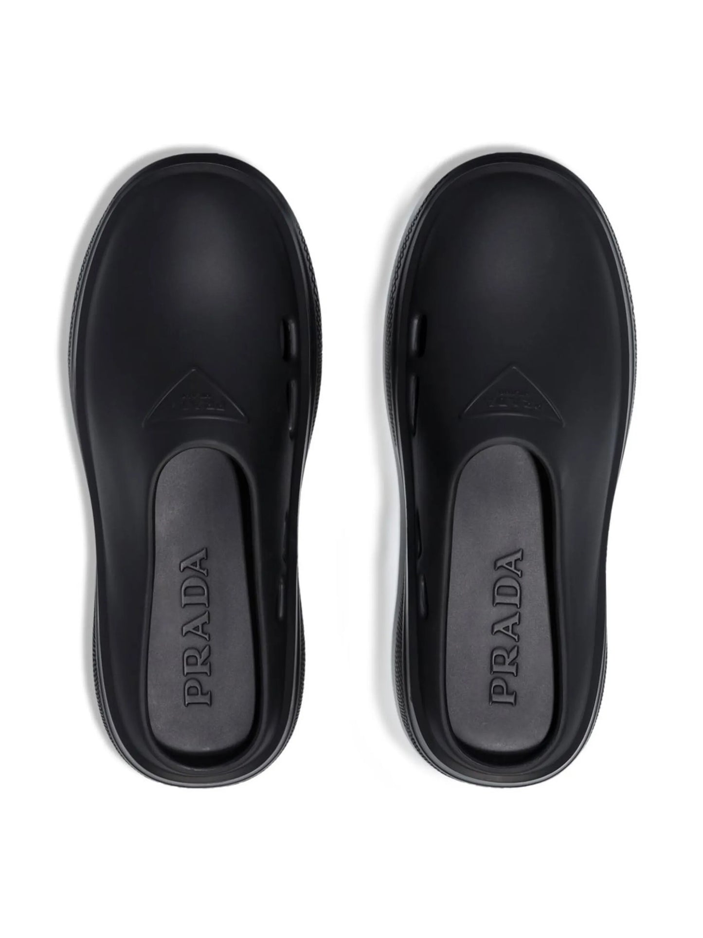 Mellow slip-on sneakers