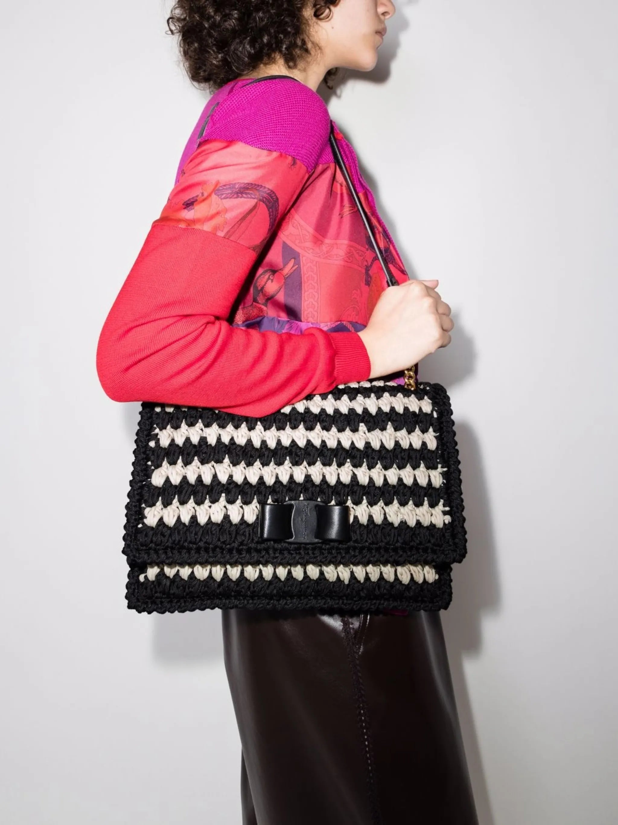 Viva Bow crochet shoulder bag