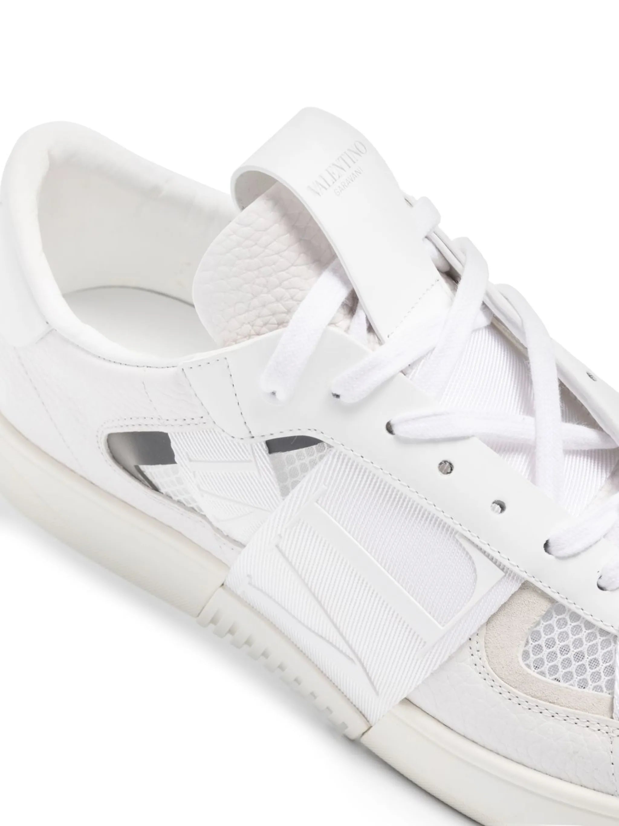 VL7N mesh sneakers