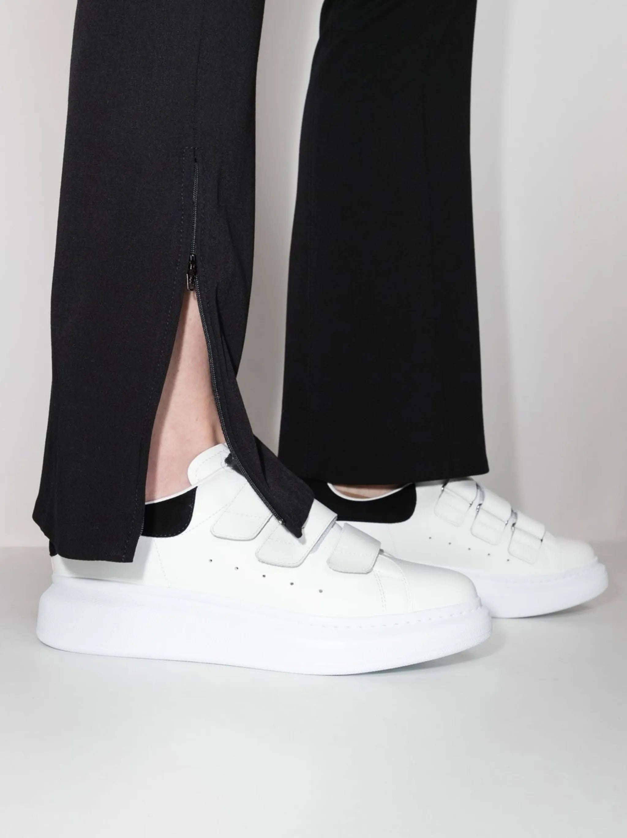 Oversized touch-strap sneakers