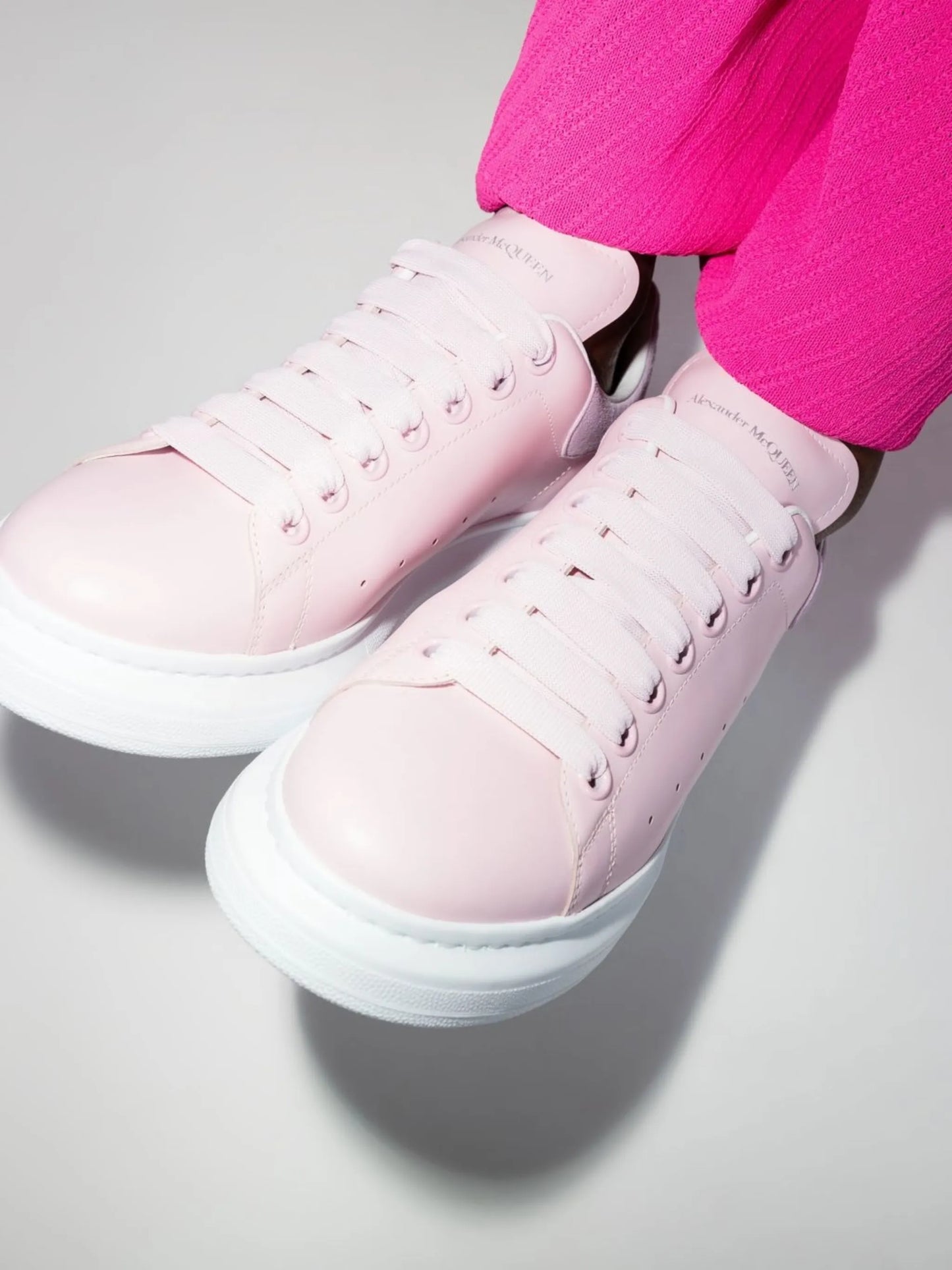 Oversized low-top sneakers