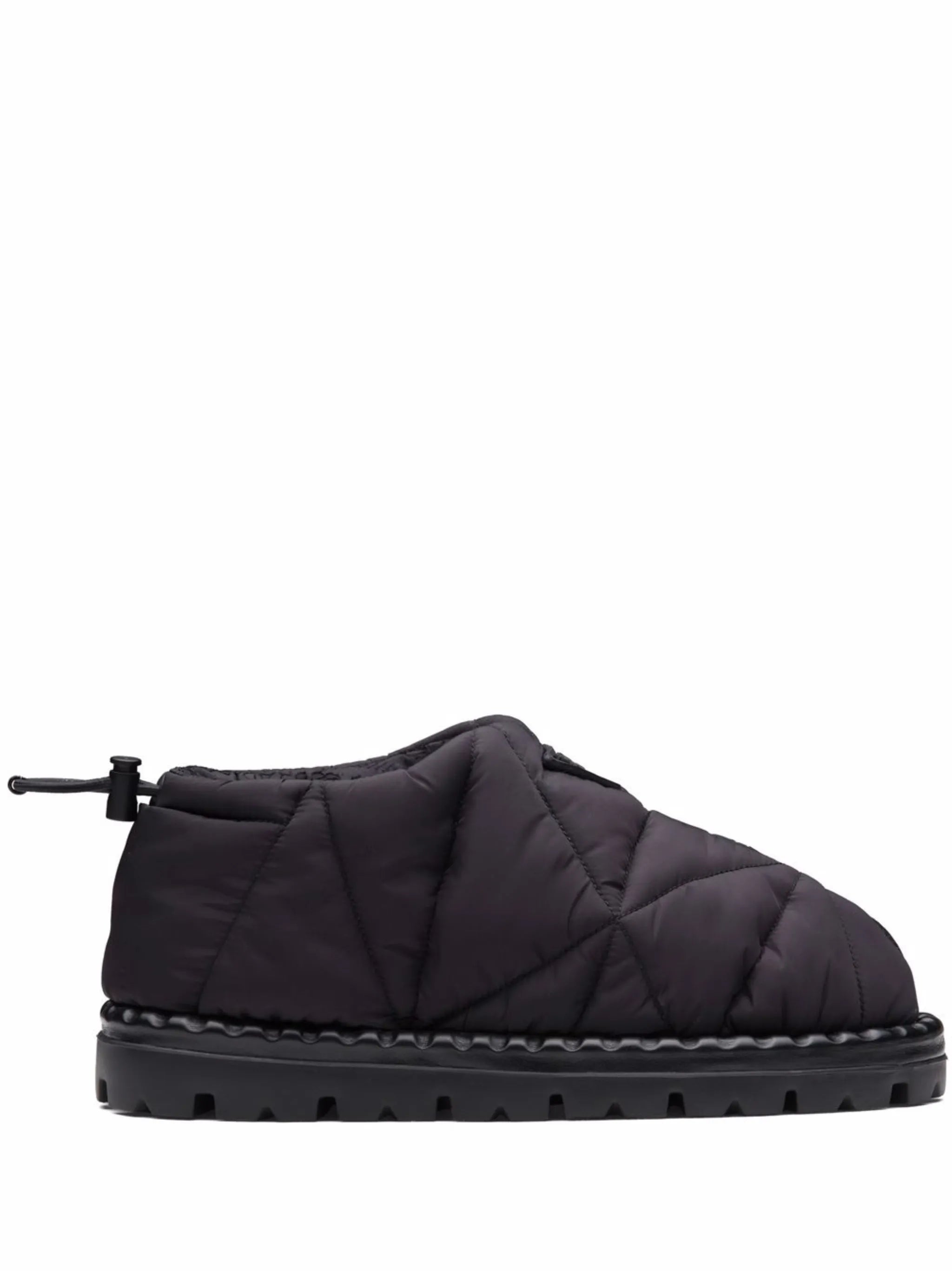 Blow padded slip-on shoes