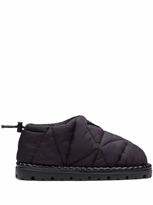 Blow padded slip-on shoes