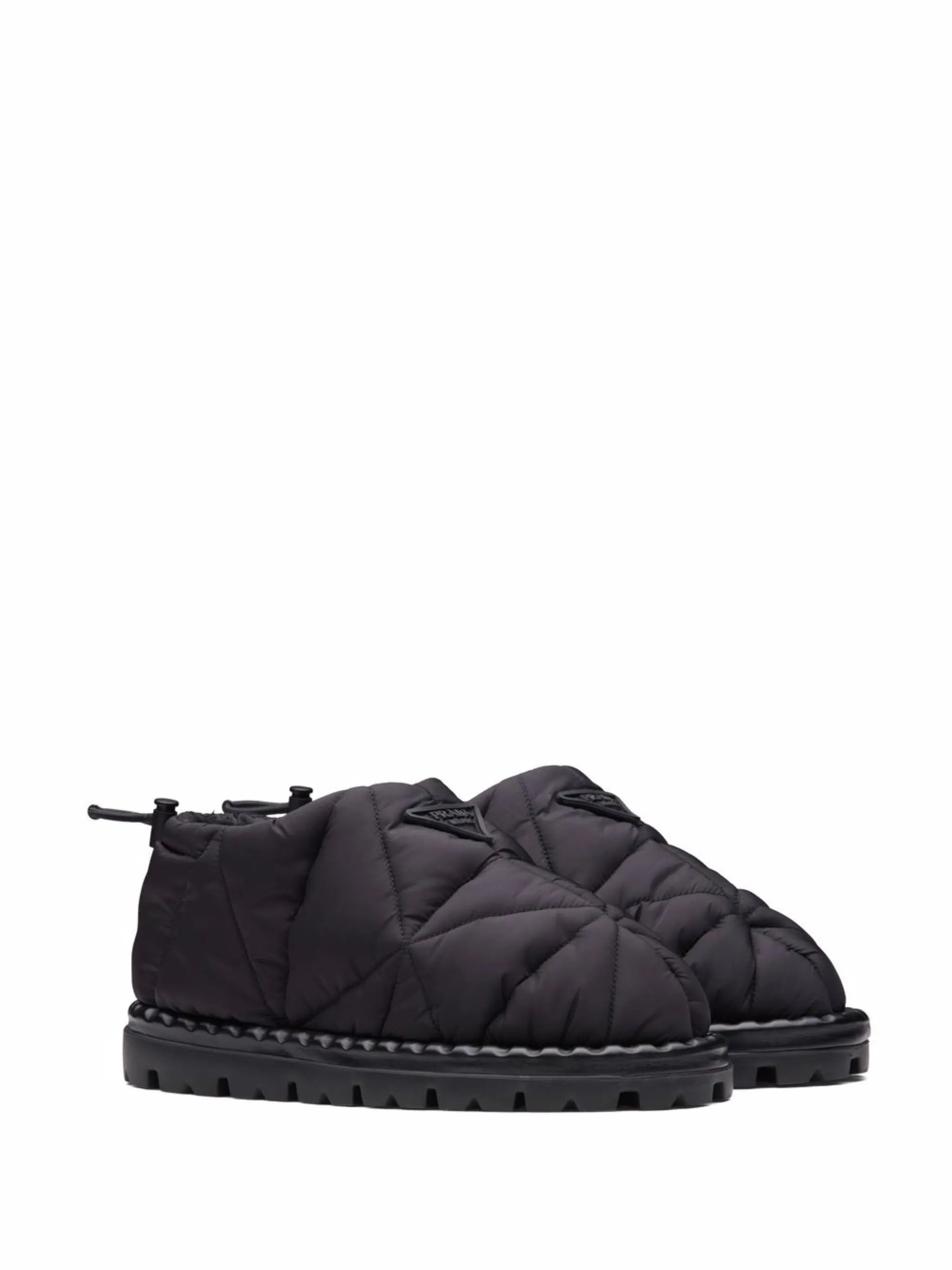 Blow padded slip-on shoes