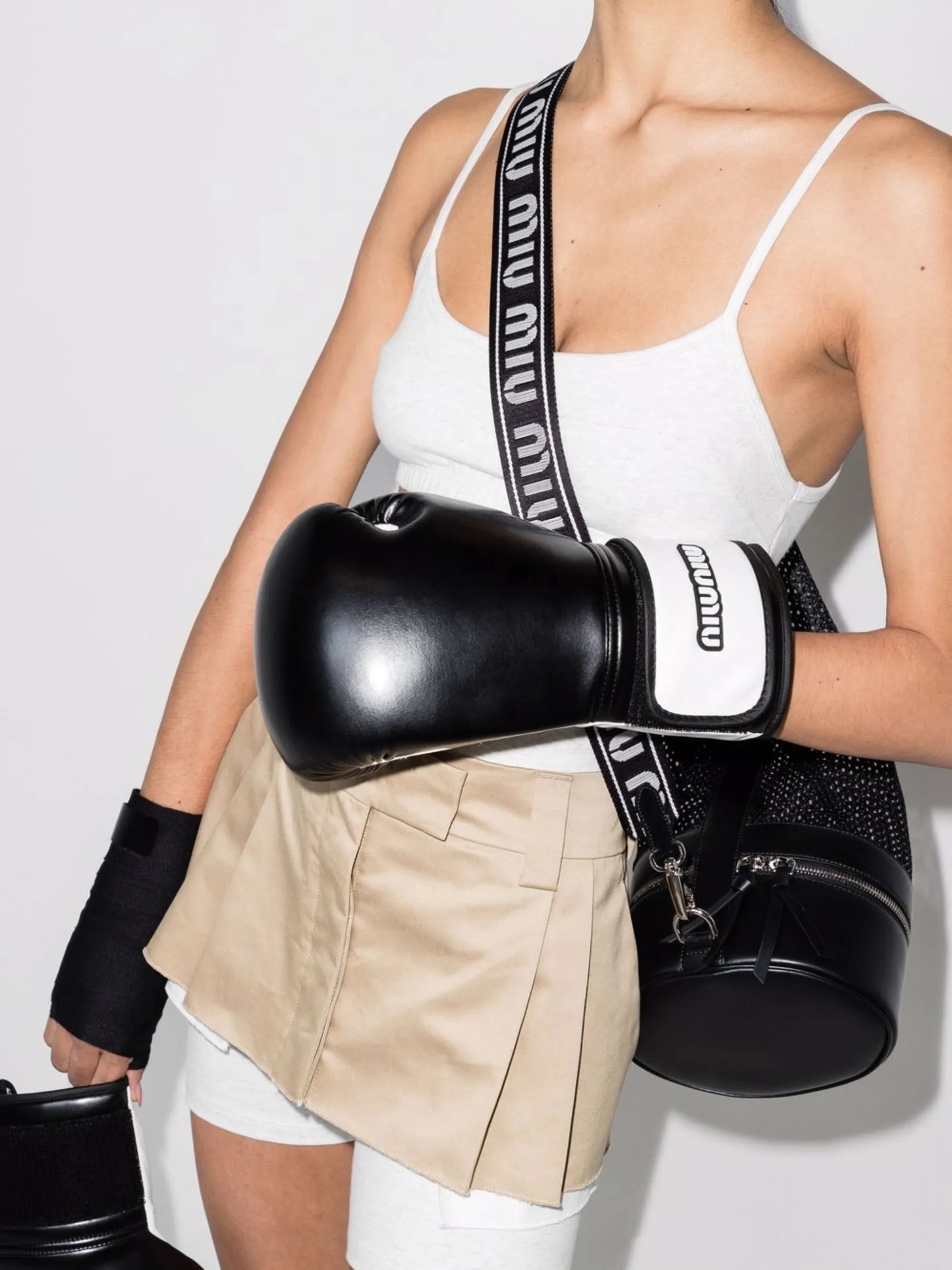 logo-print leather boxing glove set