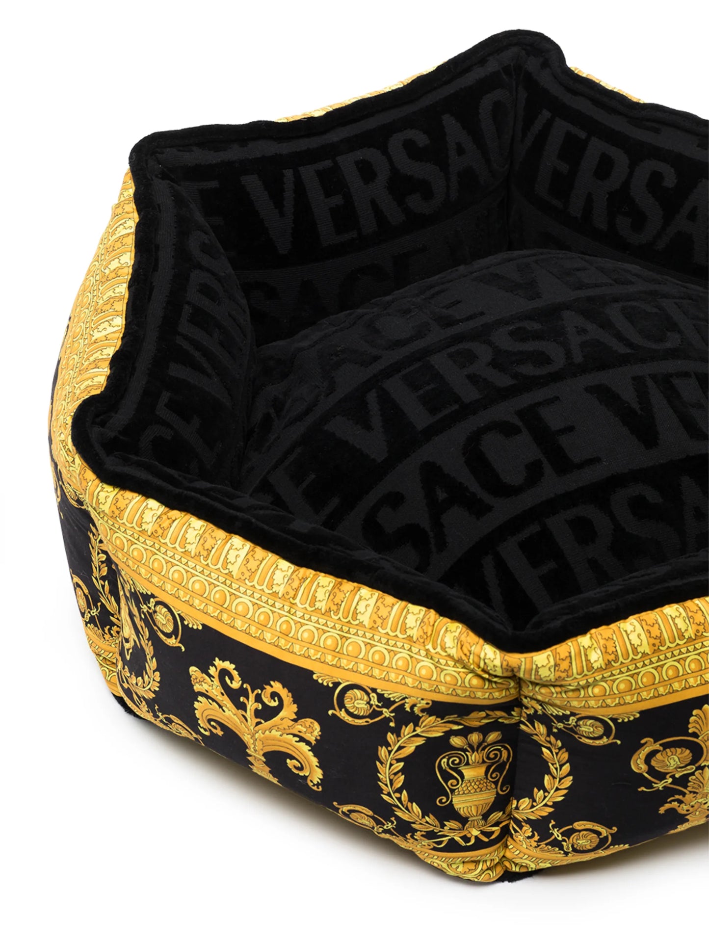 small I Love Baroque pet bed