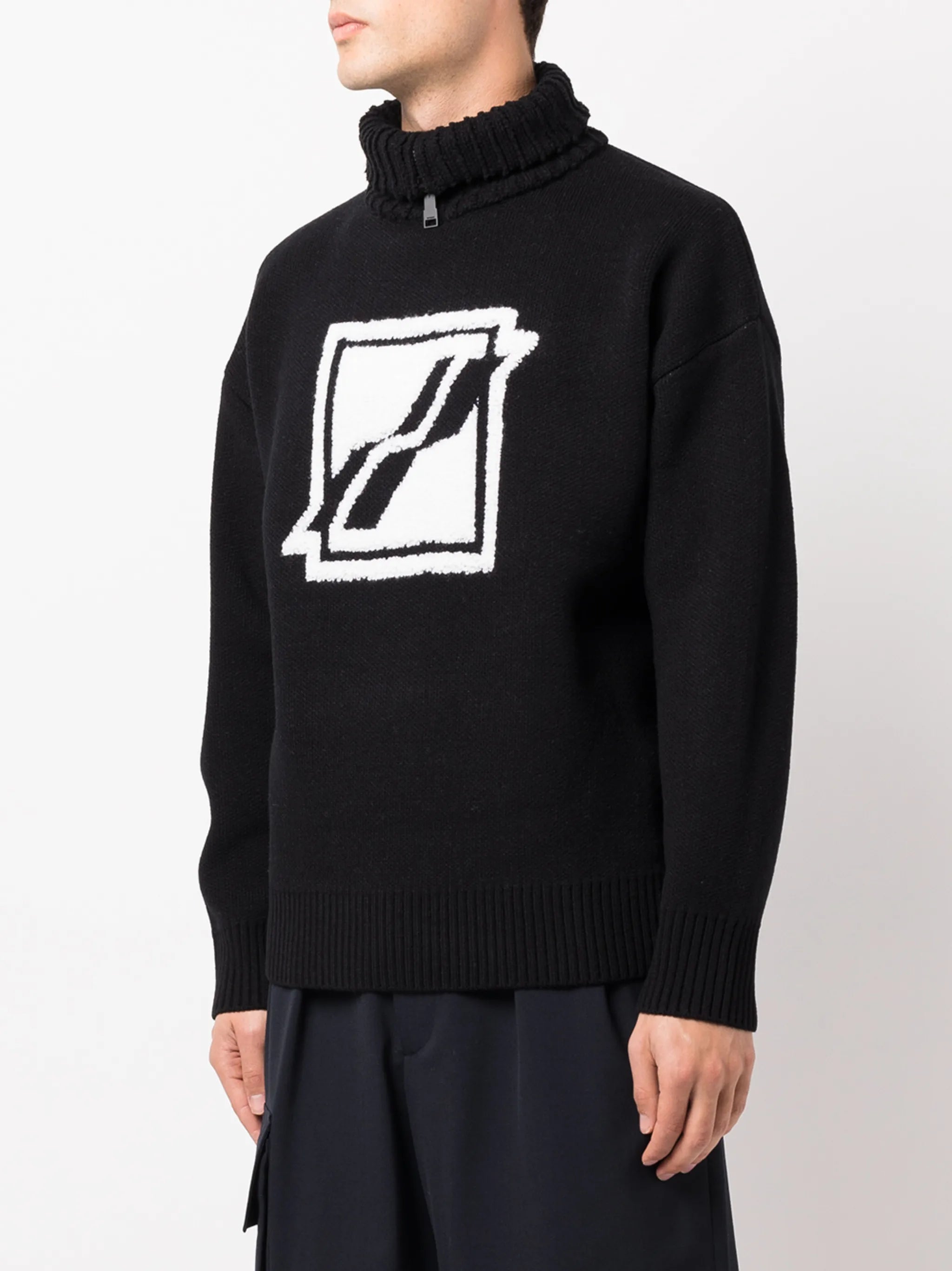 logo-intarsia roll-neck jumper