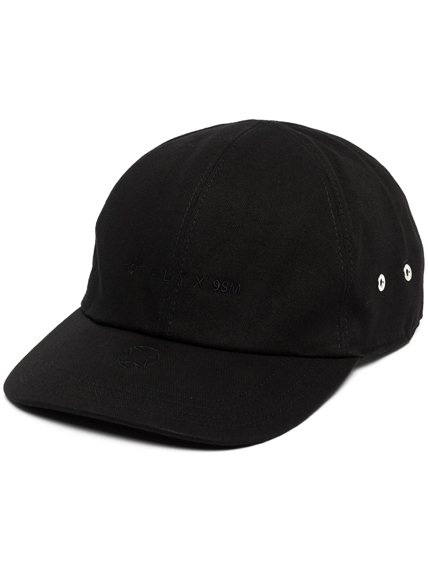 flat-peak cap