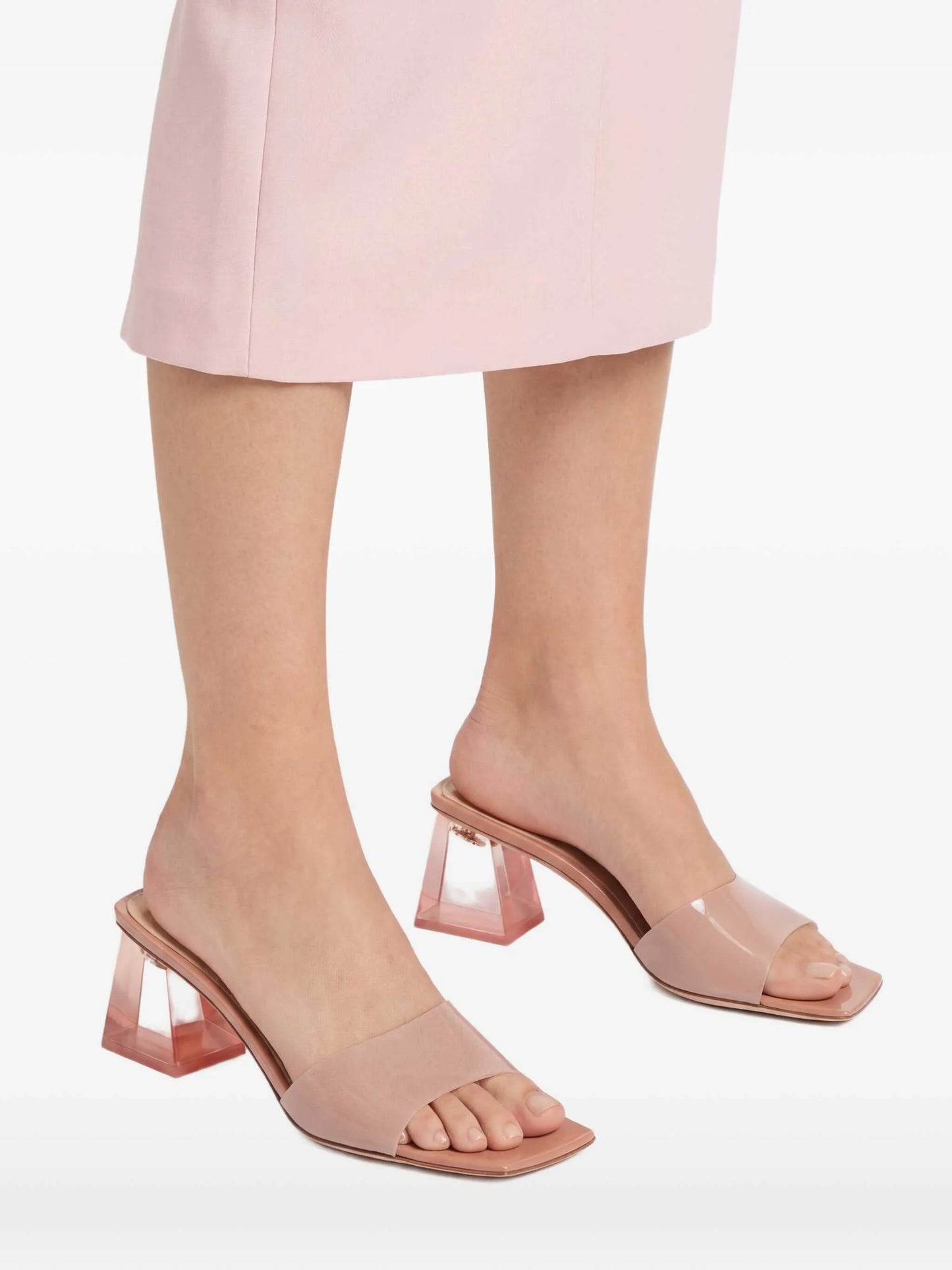 Cosmic sandals