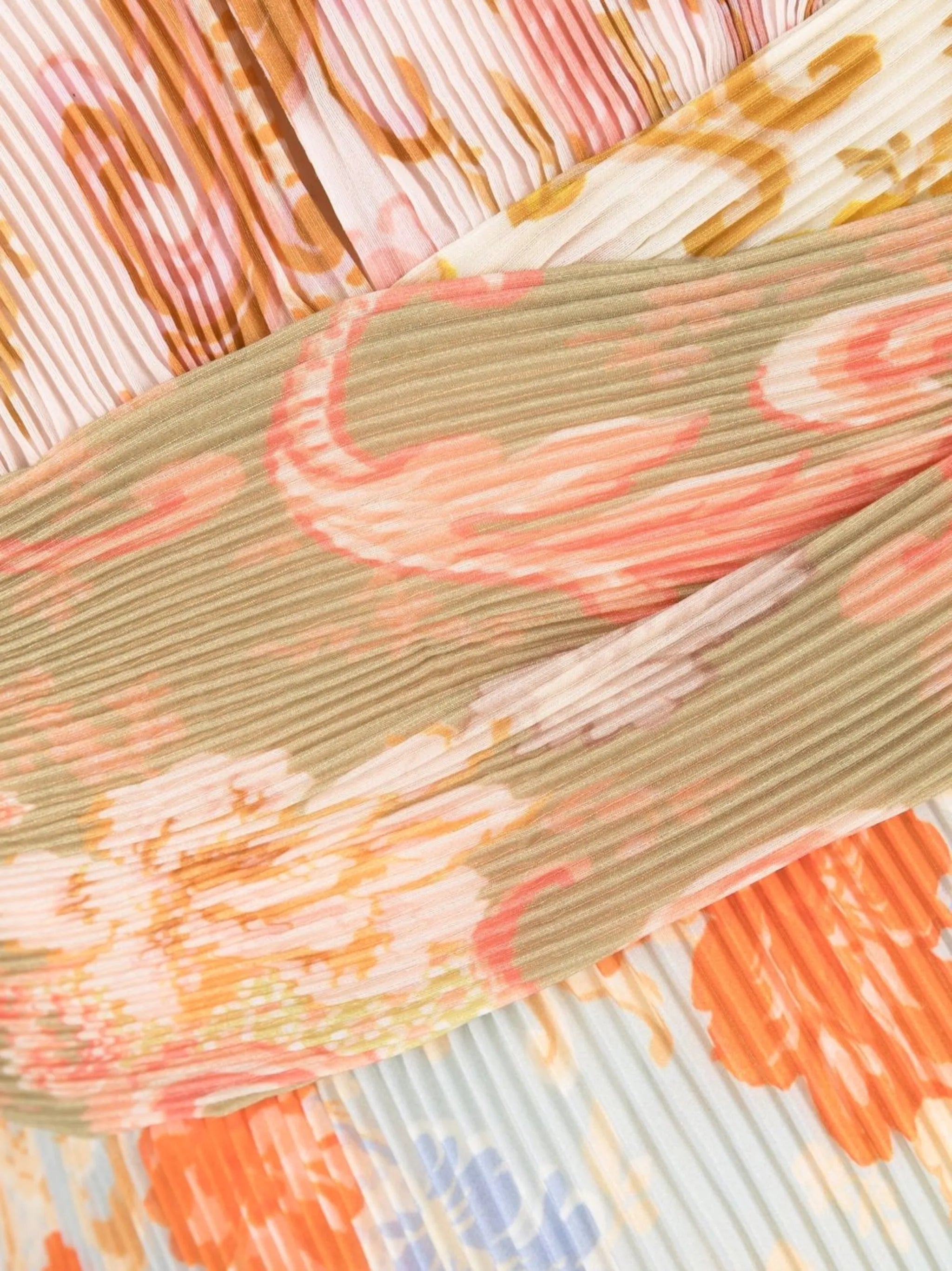 ABITO LUNGO Postcard Pleated