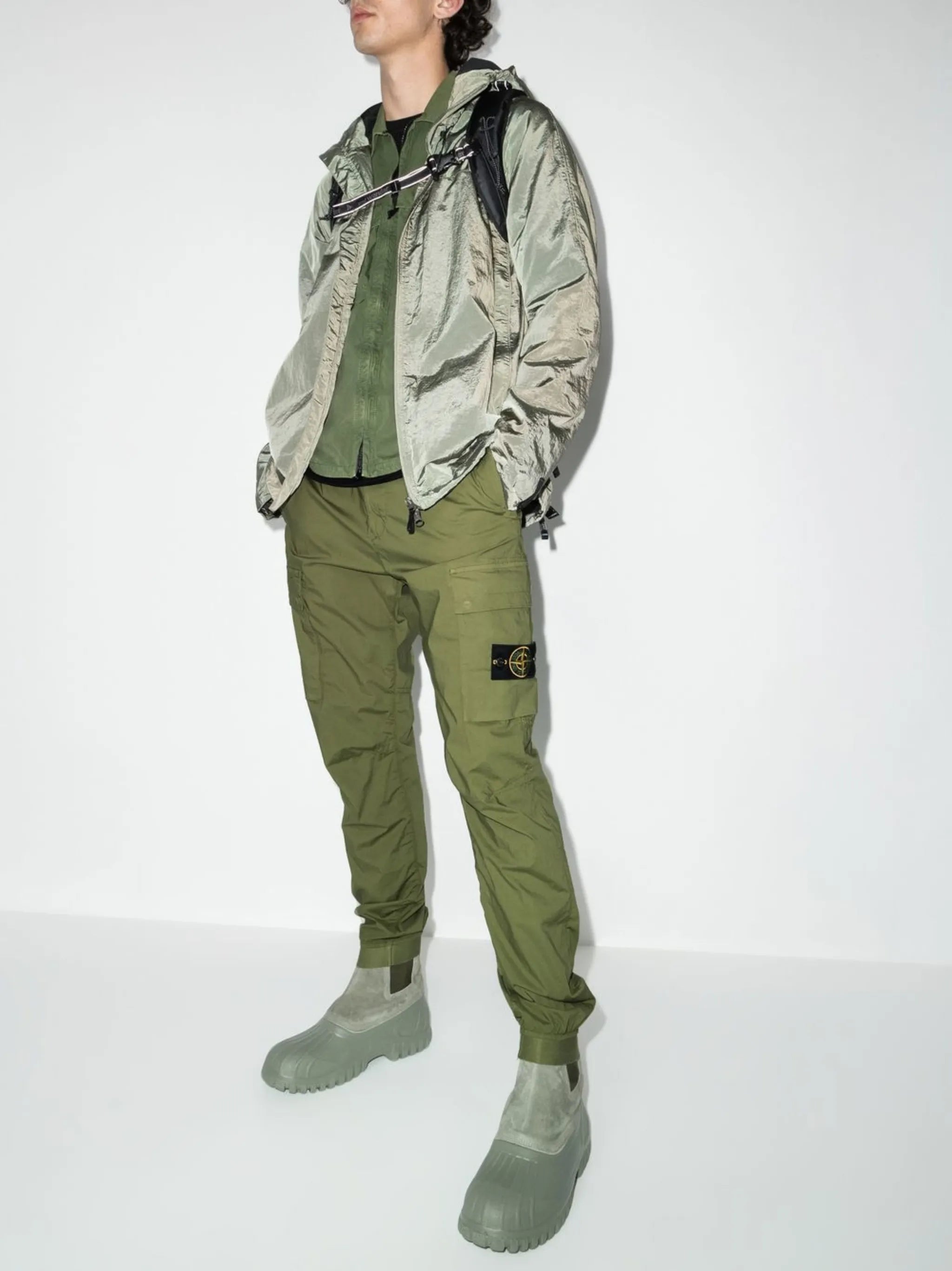 tapered-leg trousers