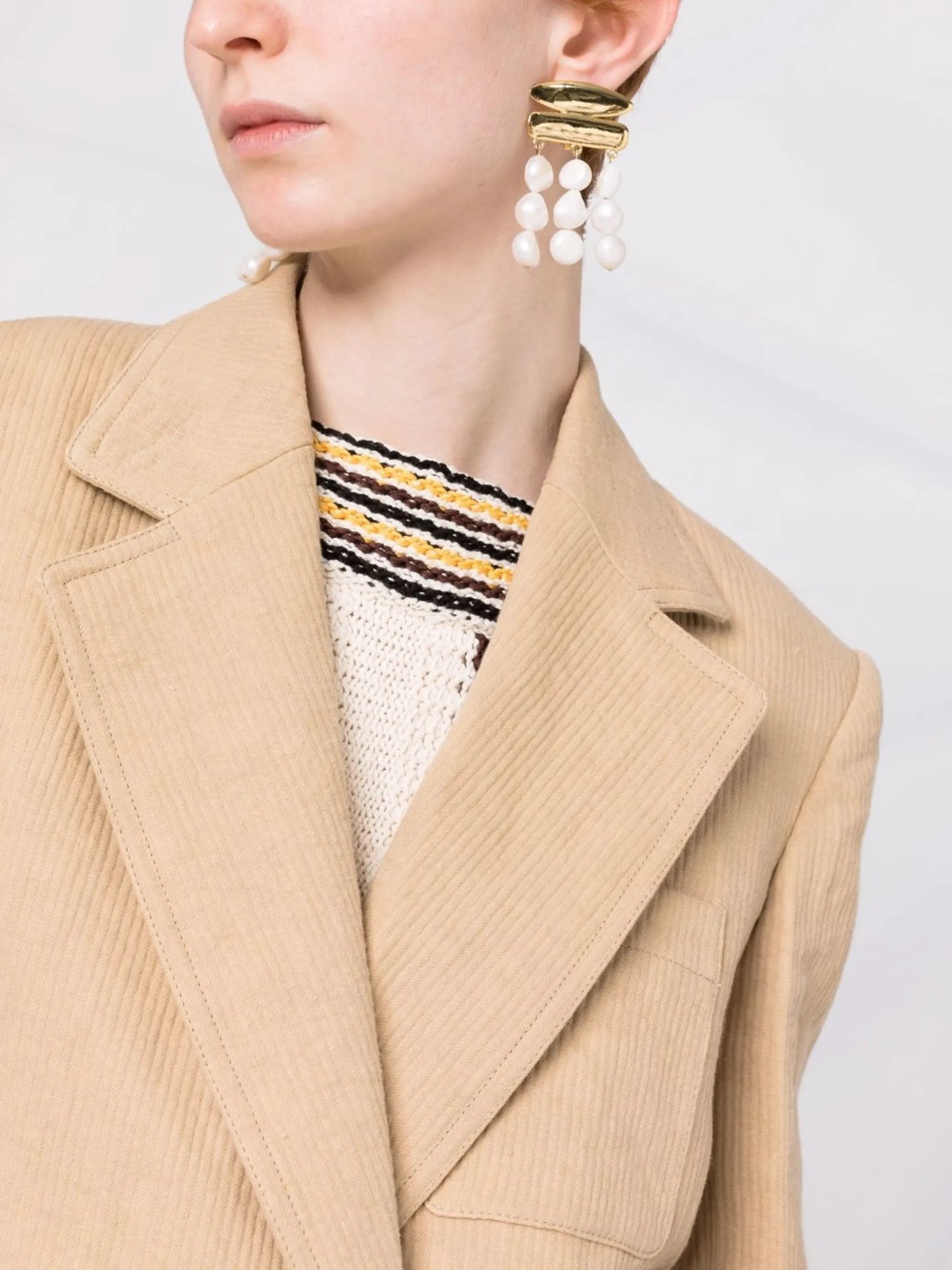 notched-lapel single-breasted jacket