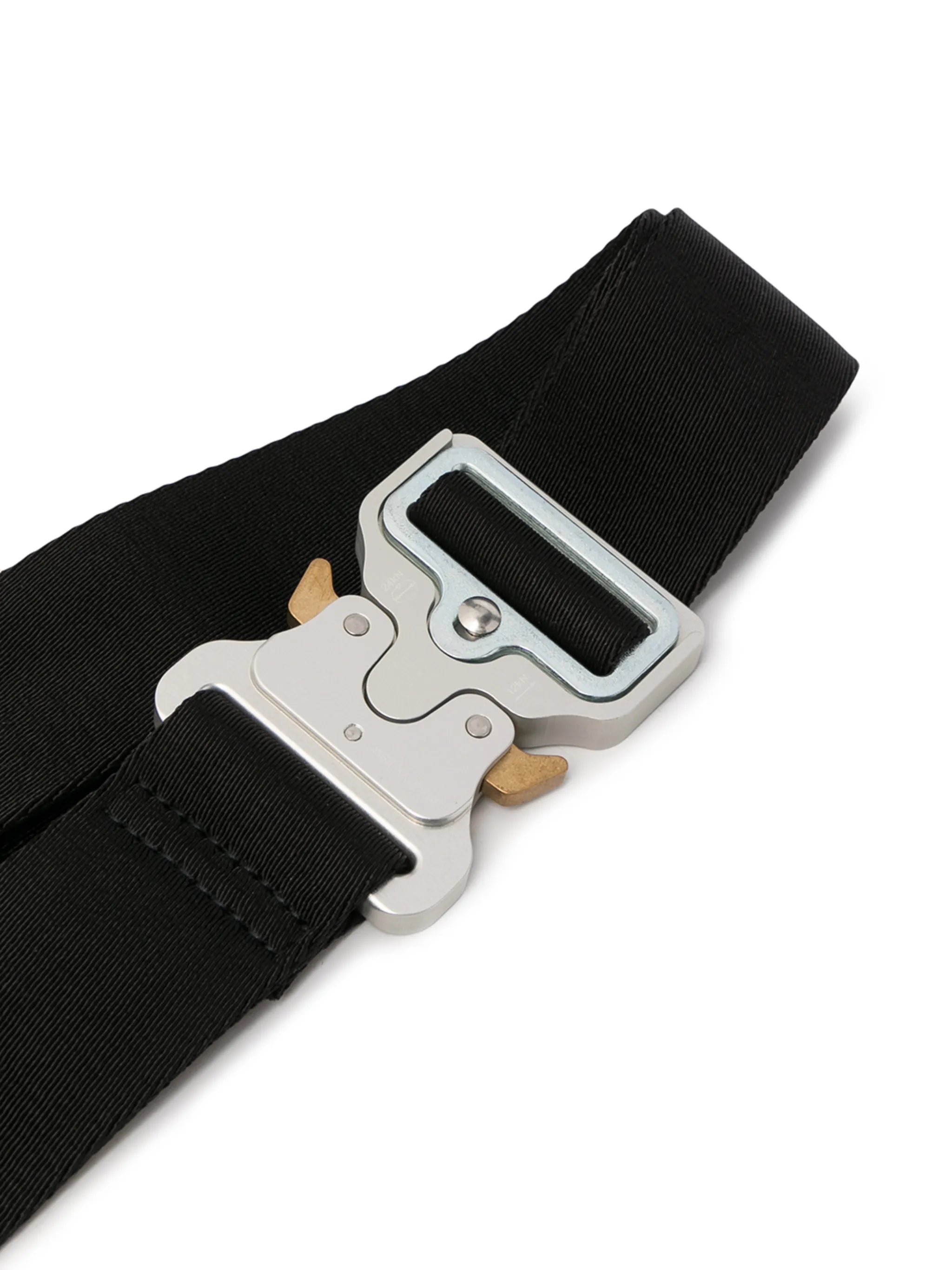 Rollercoaster clasp-buckle belt