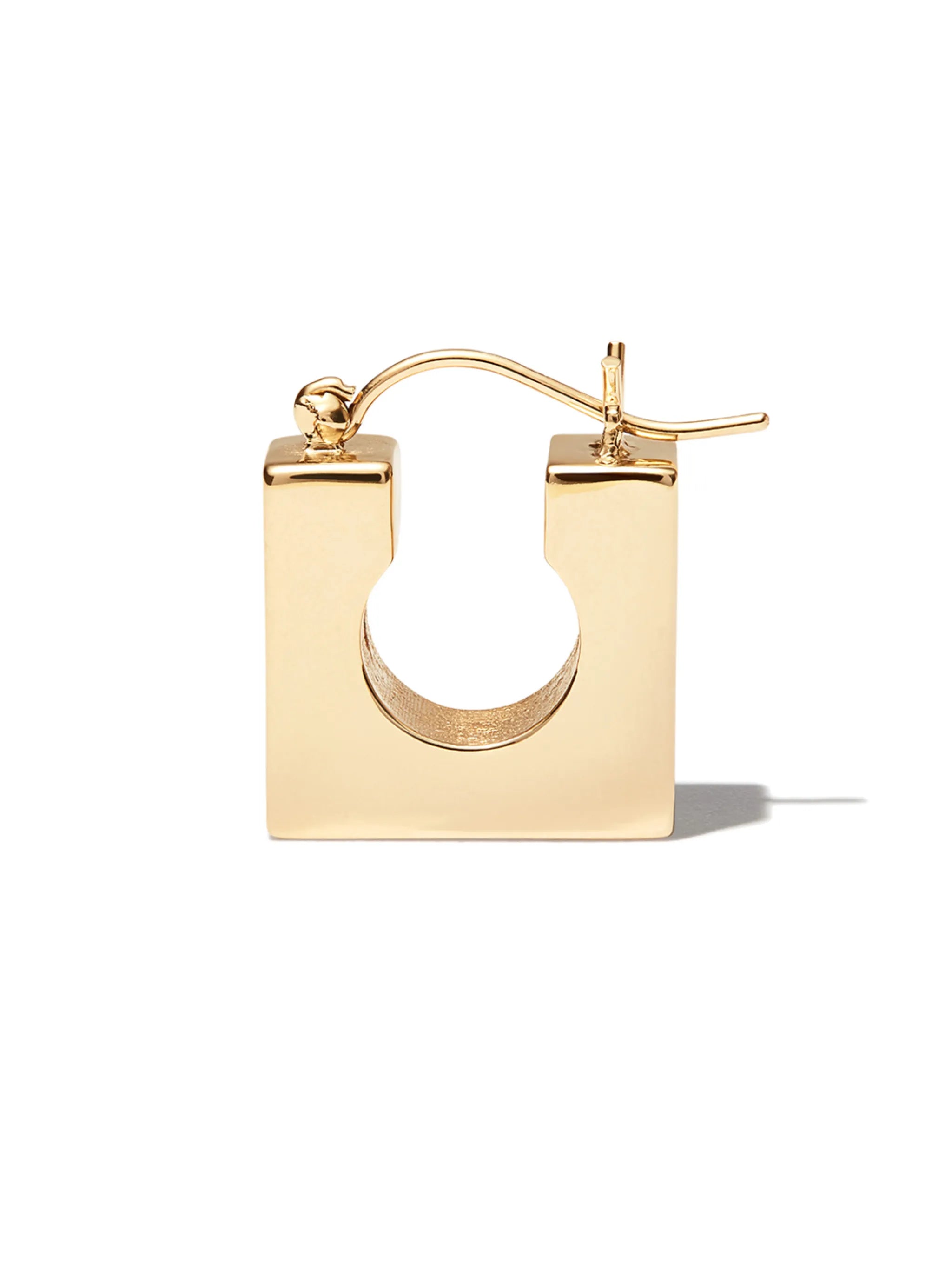 14kt yellow gold earring
