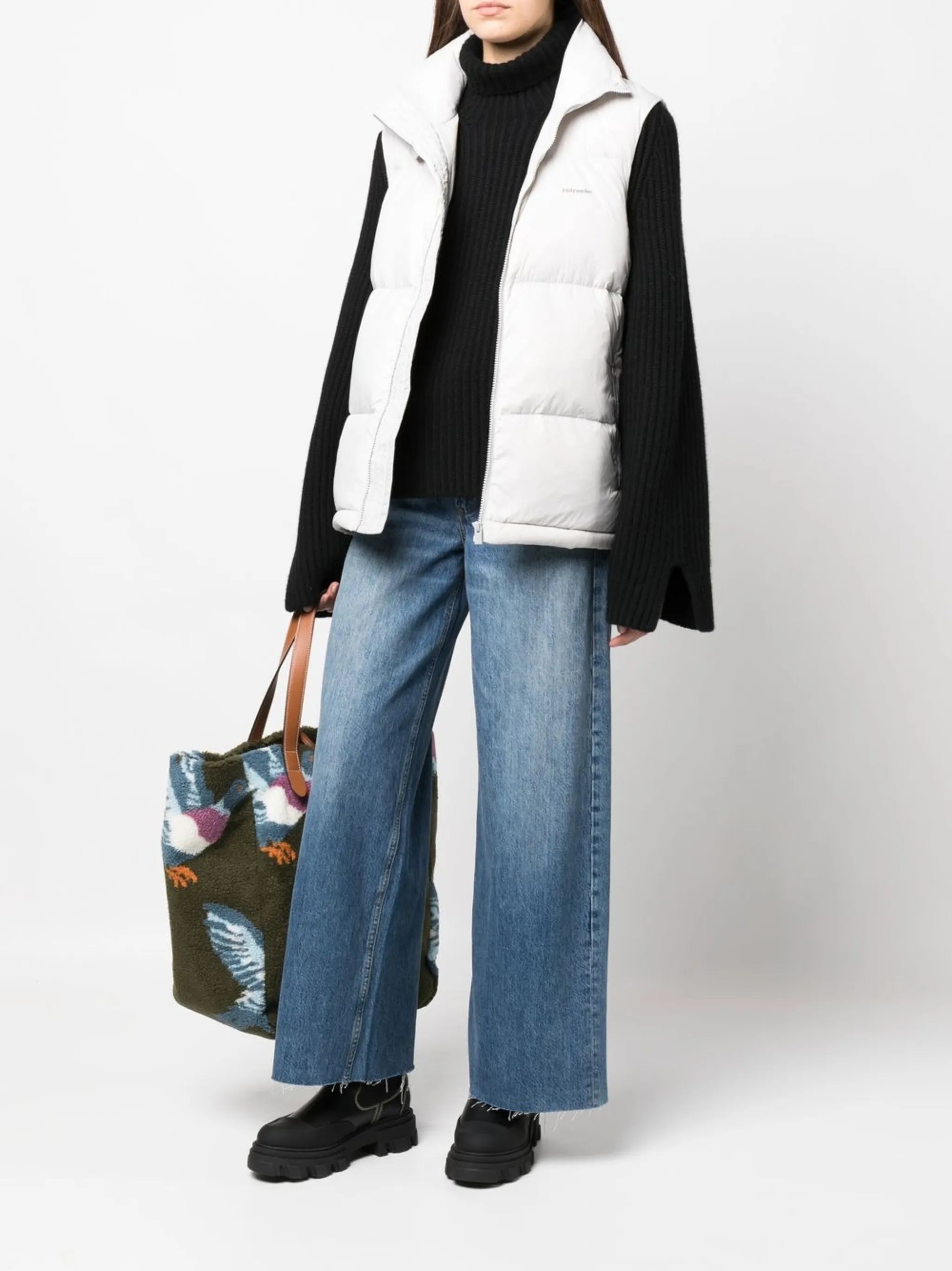 Ail down-filled gilet