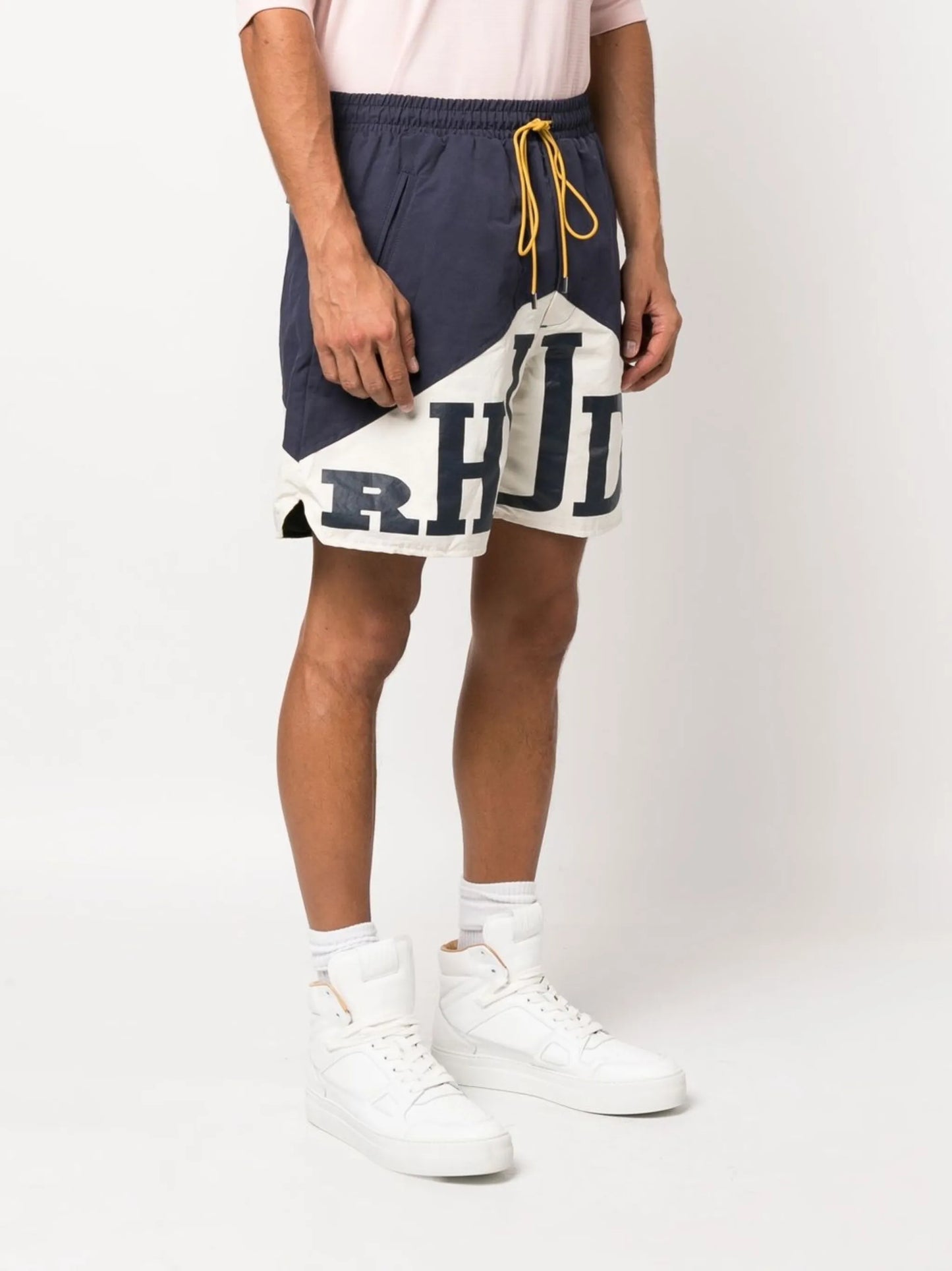 Yachting Short "Beige"