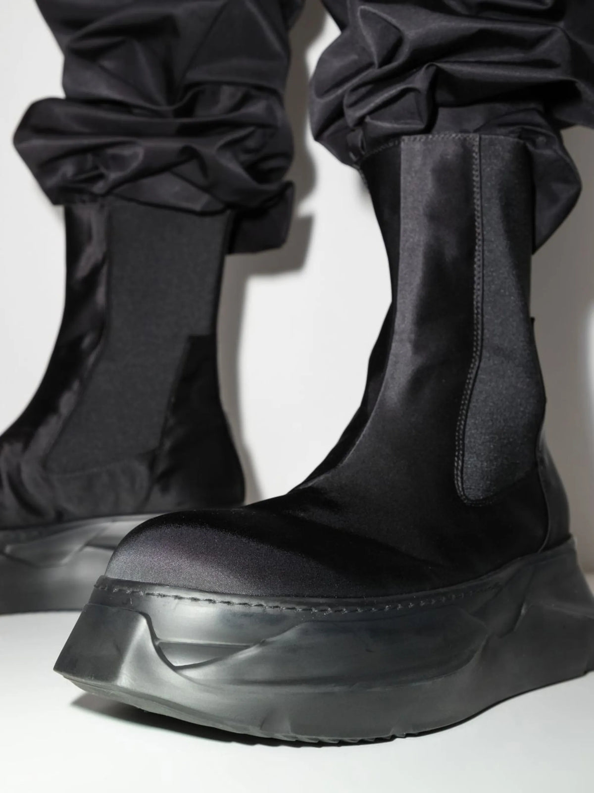 Abstract chunky boots