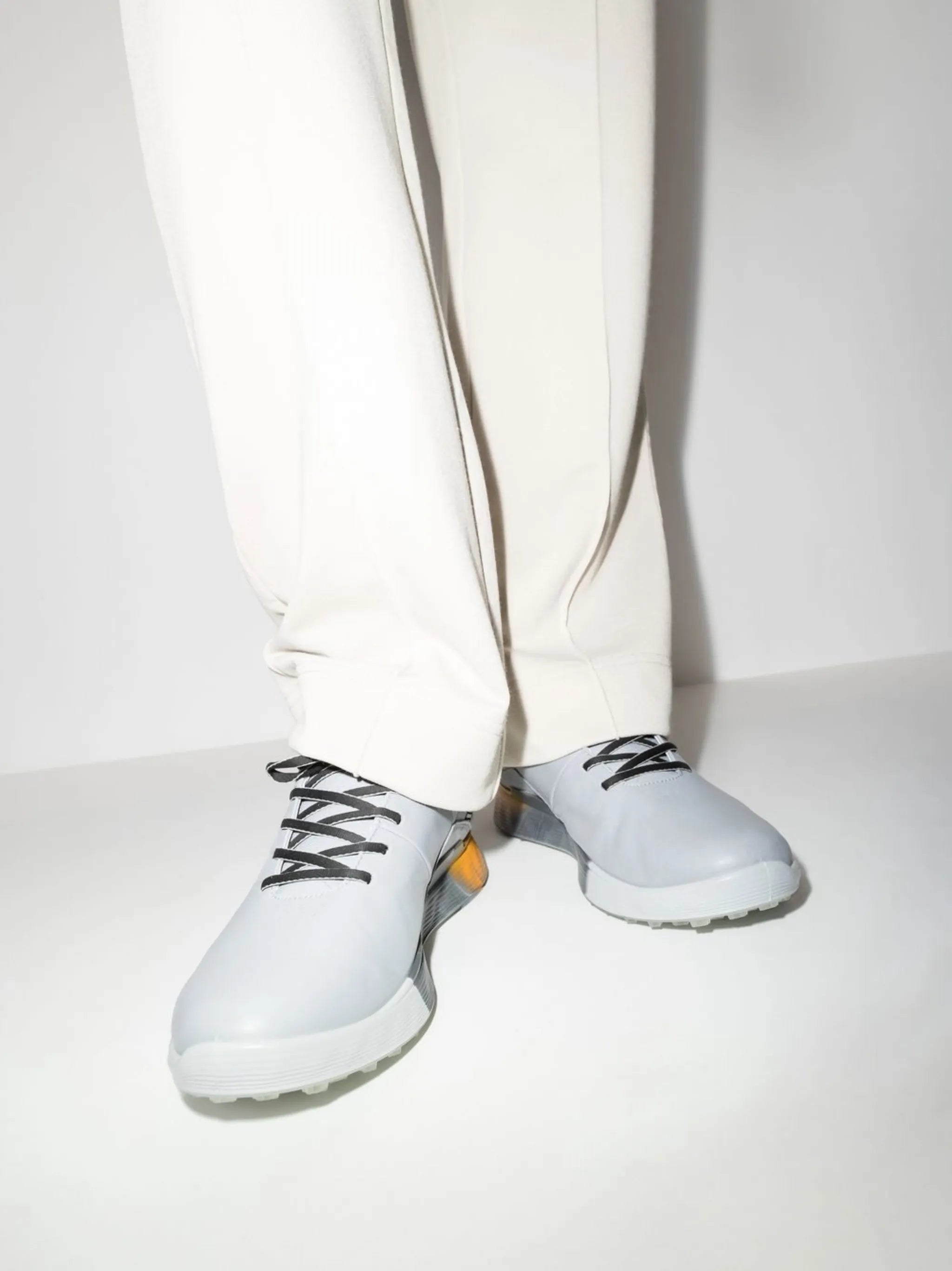 low-top lace-up trainers