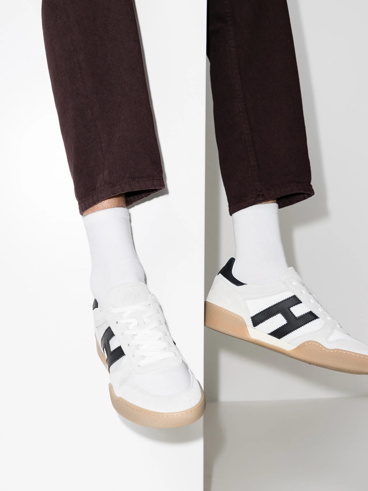 H357 low-top sneakers