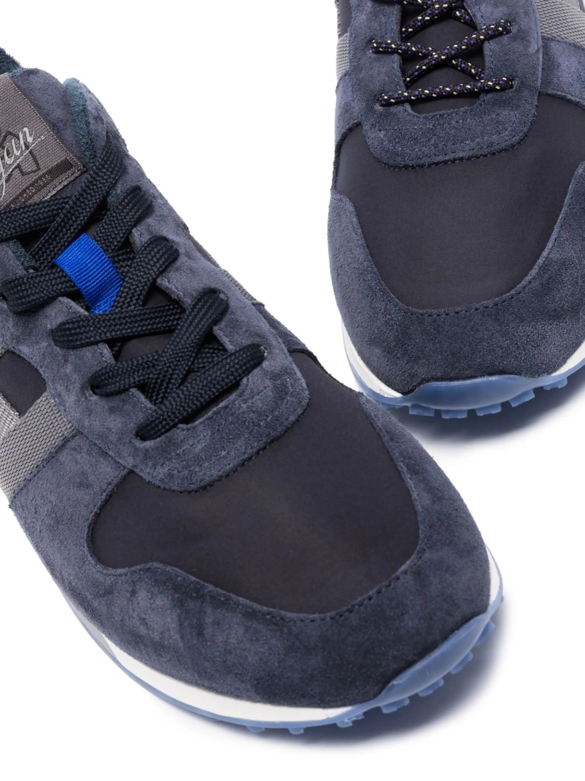 H383 low top sneakers
