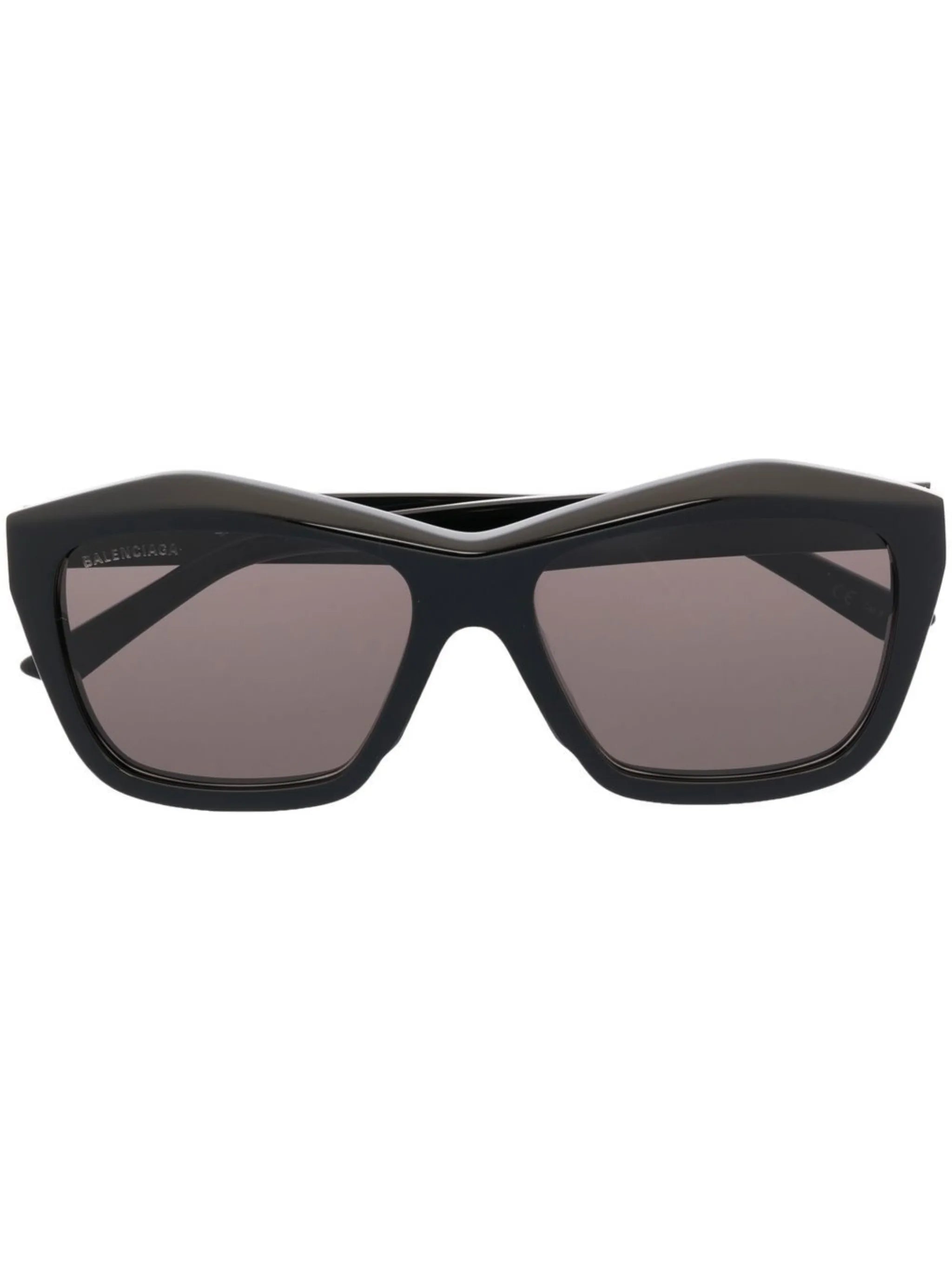 oversize-frame sunglasses