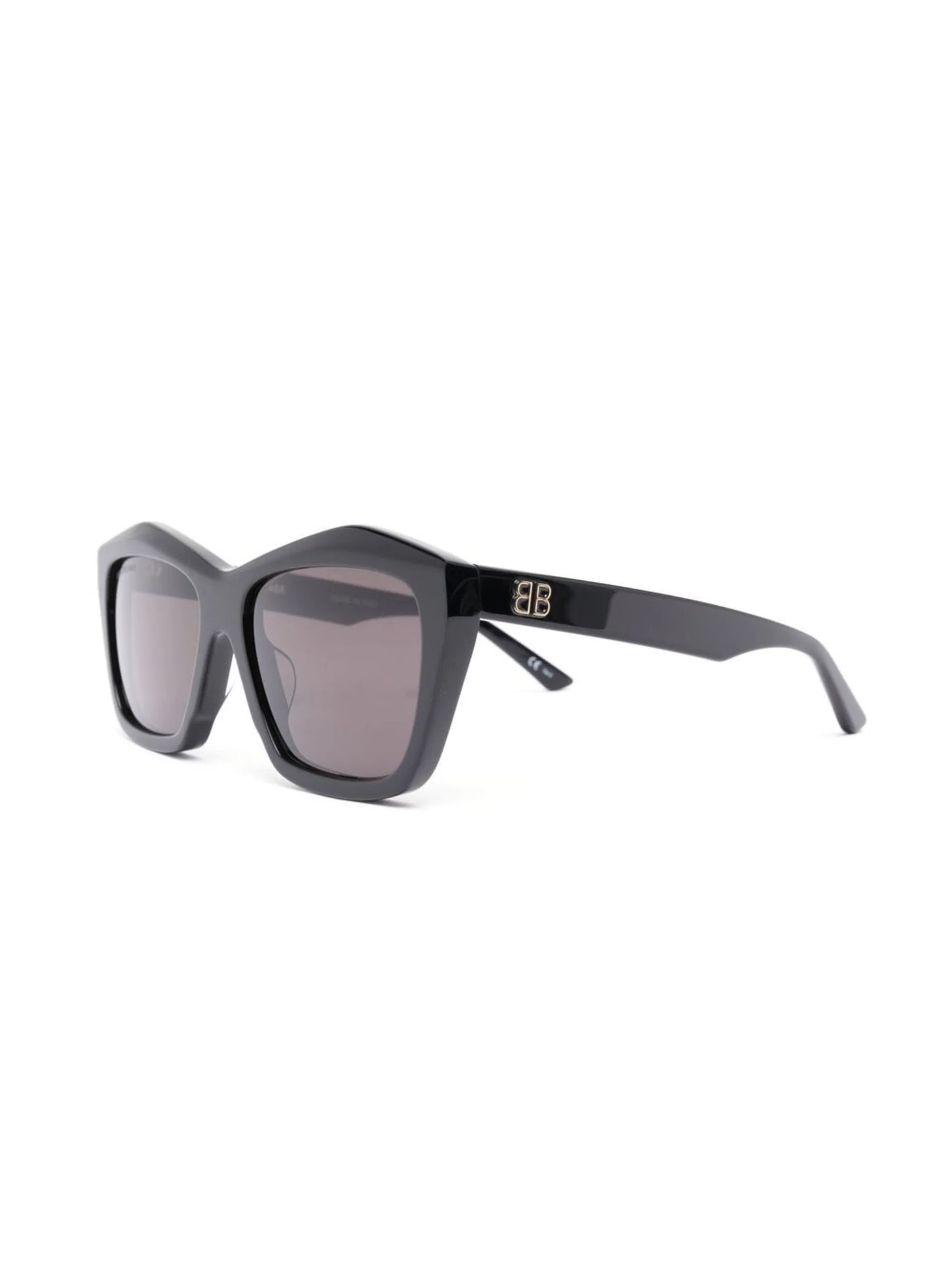 oversize-frame sunglasses
