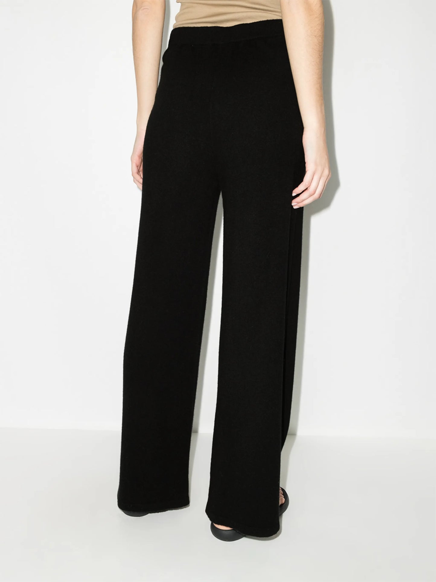 mid-rise flared trousers