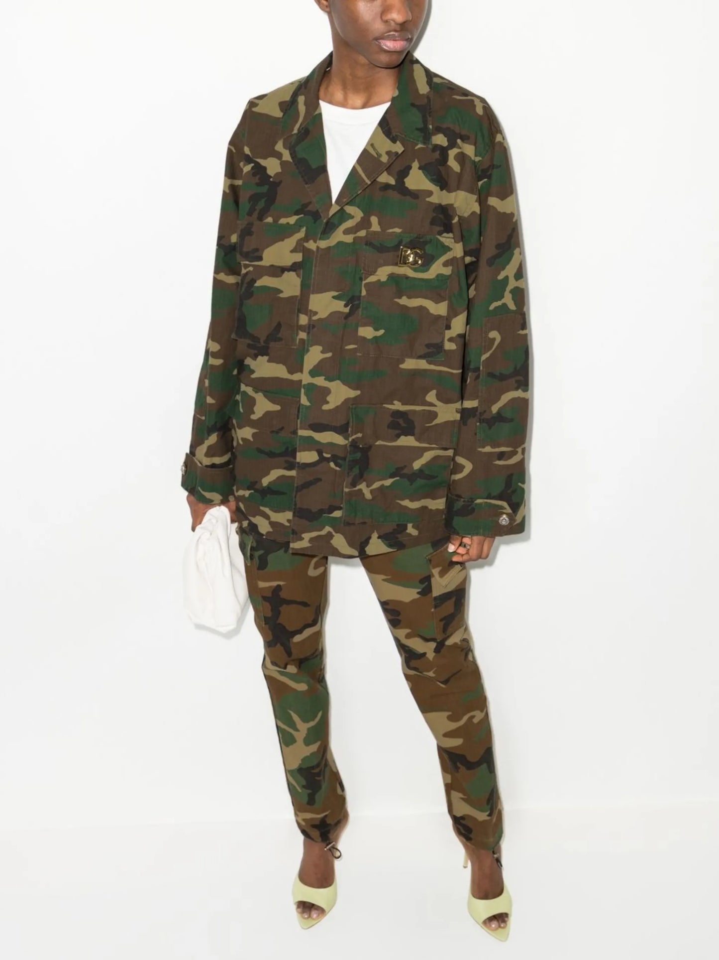 logo-plaque camouflage-print overshirt