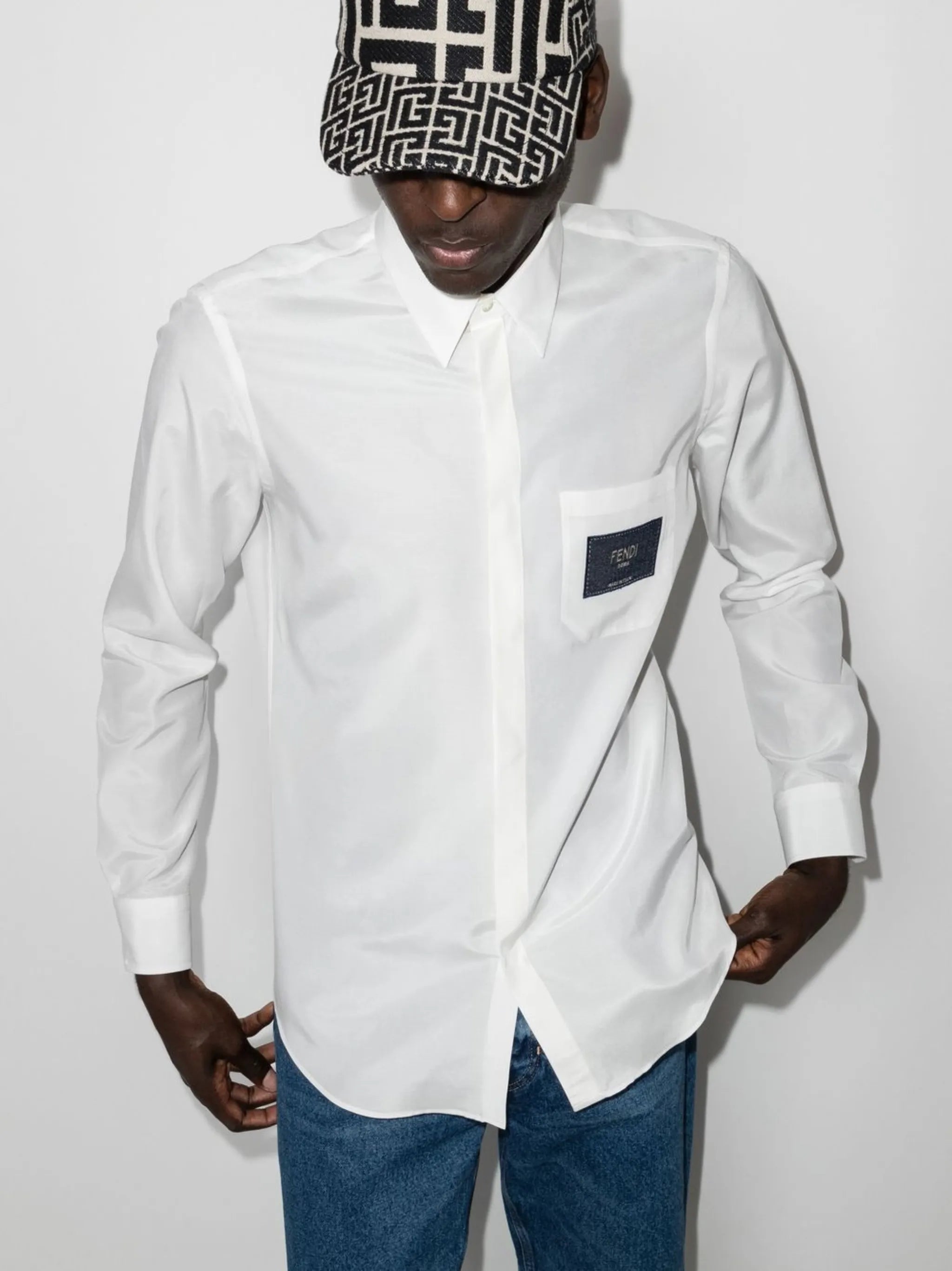 logo-patch long-sleeved shirt