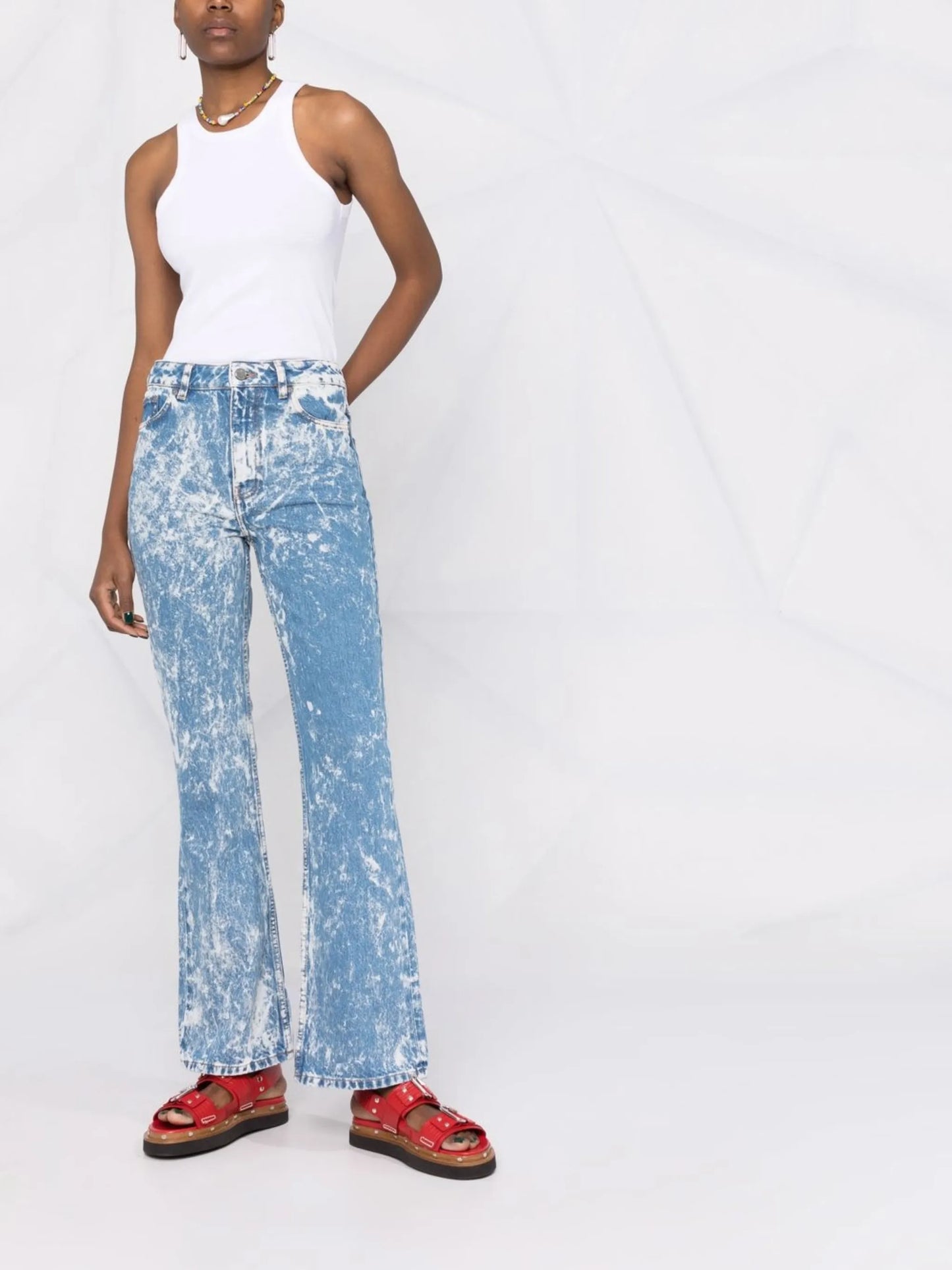 bleach-effect jeans