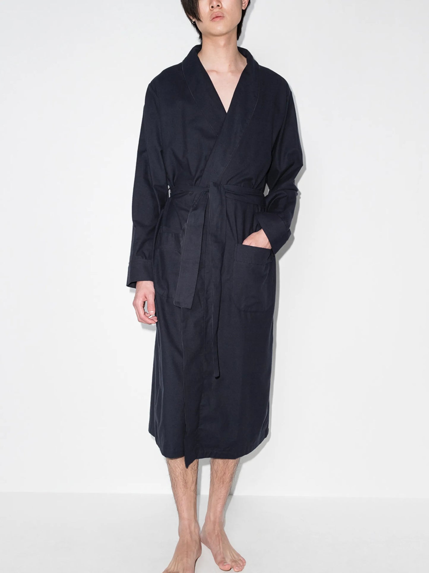 contrast-piping bathrobe