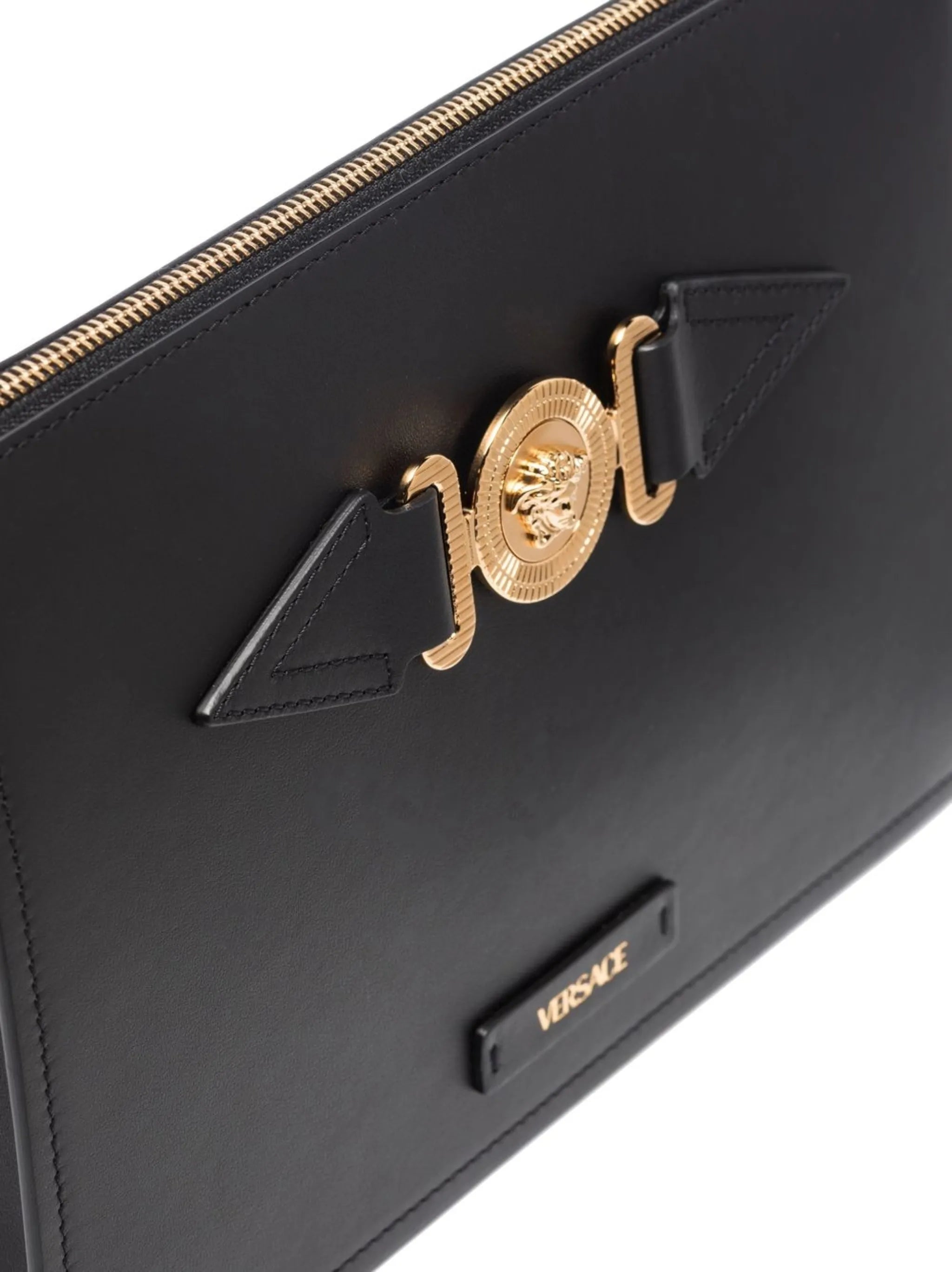 Medusa Biggie pouch bag