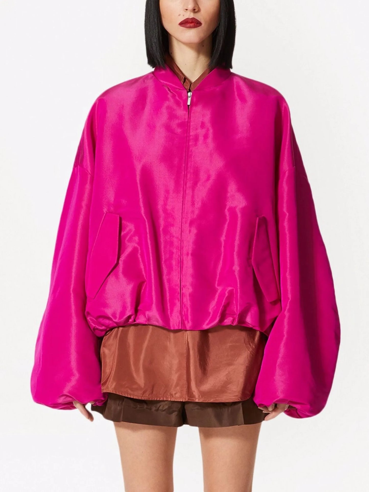 zip-fastening long-sleeve jacket